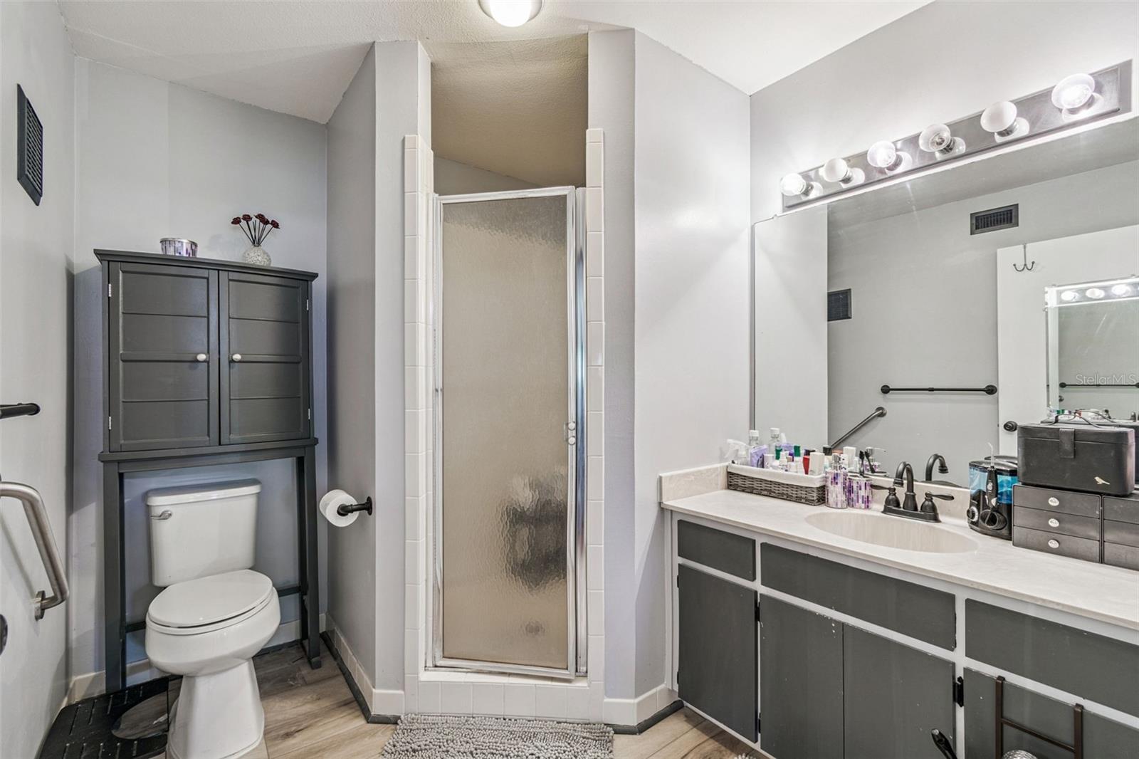 Image 42 of 100 For 2221 Norwegian Drive 41