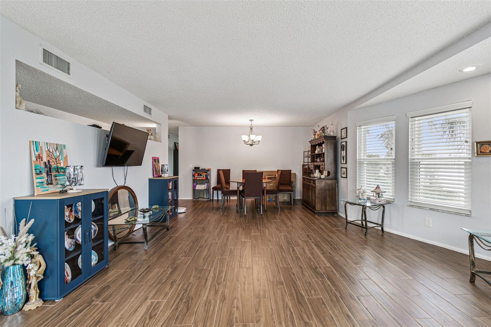 Image 8 of 100 For 2221 Norwegian Drive 41