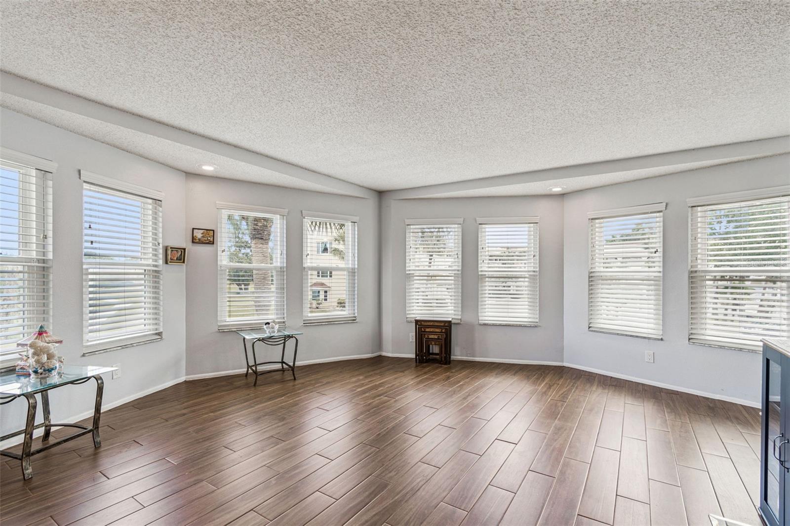 Image 9 of 100 For 2221 Norwegian Drive 41