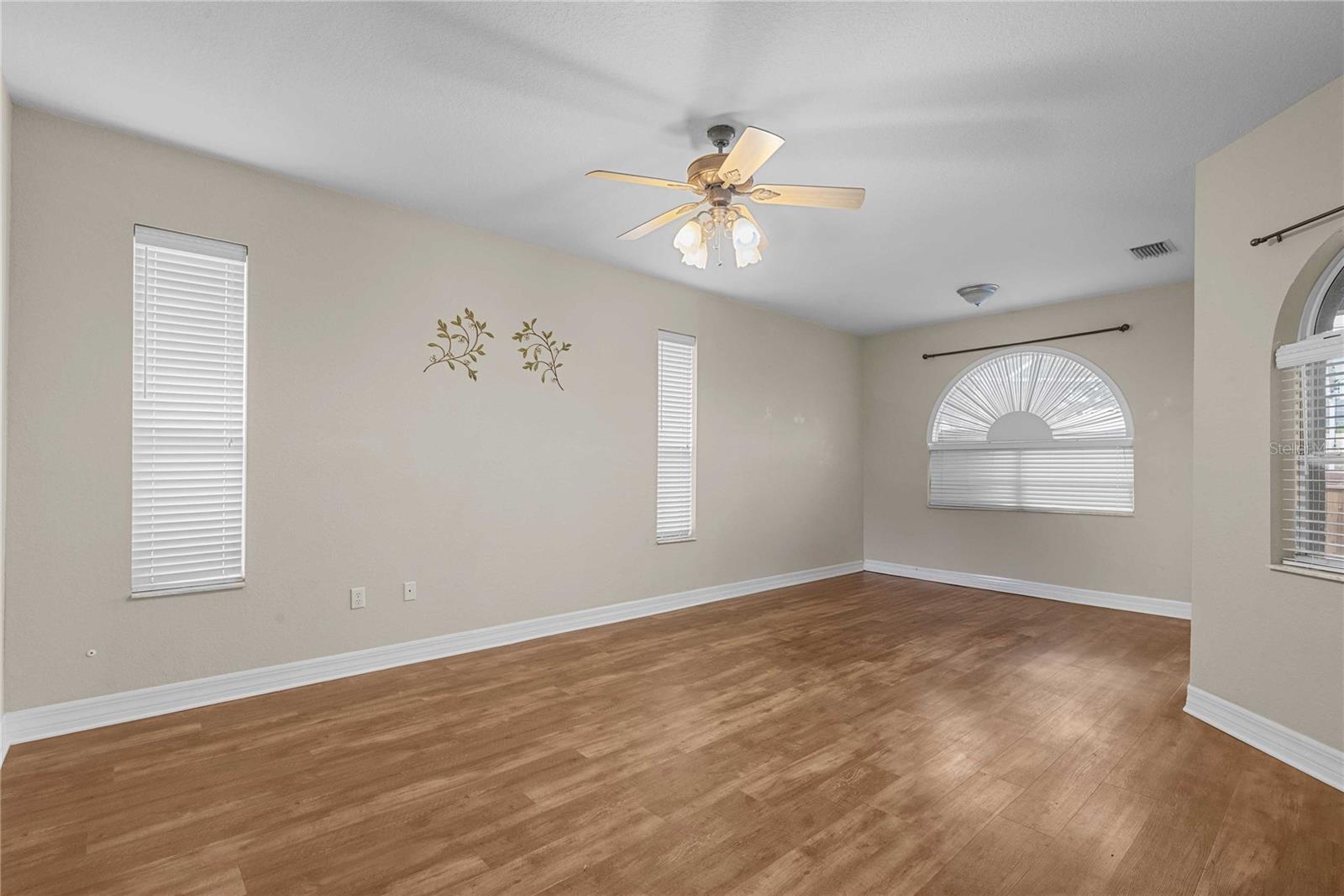 Image 18 of 38 For 2276 Colony Club Drive