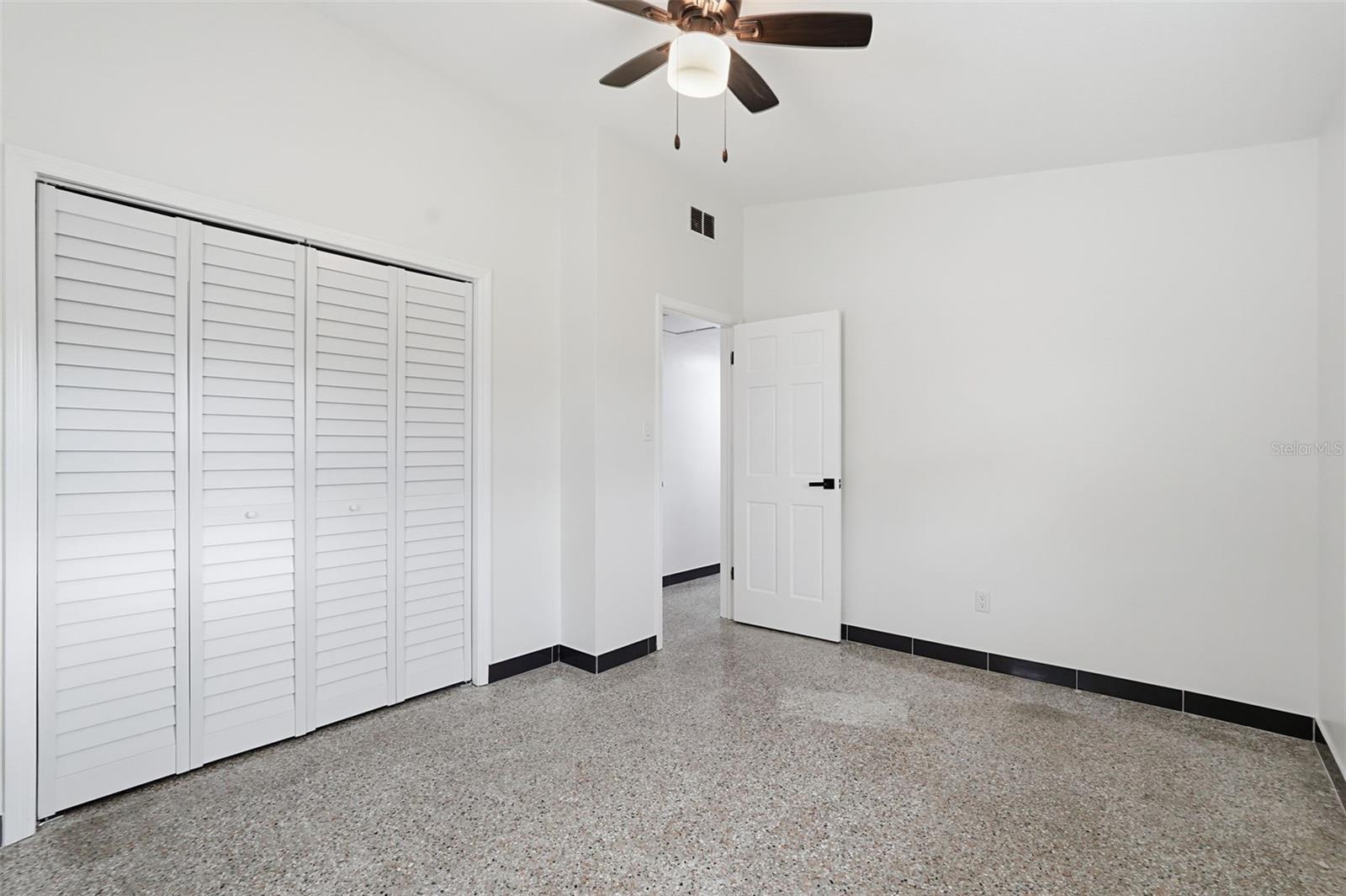 Image 17 of 29 For 3297 Hillsdale Avenue