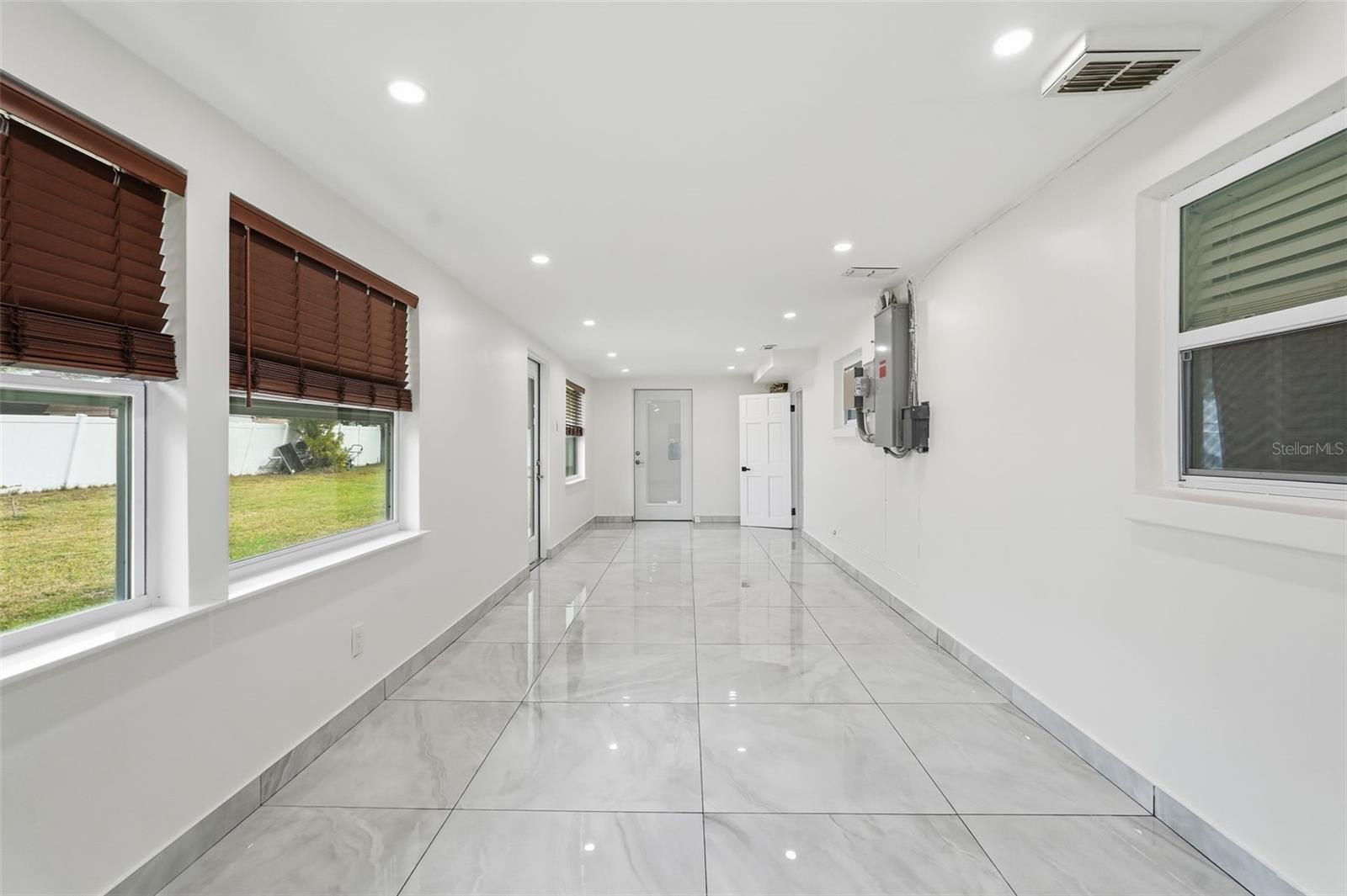 Image 23 of 29 For 3297 Hillsdale Avenue