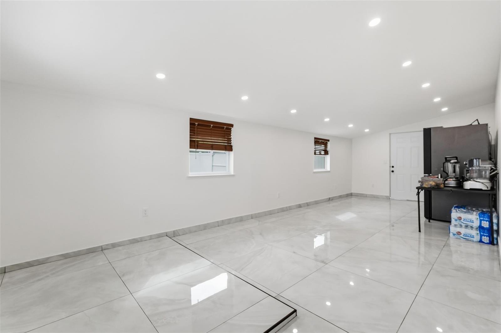 Image 24 of 29 For 3297 Hillsdale Avenue