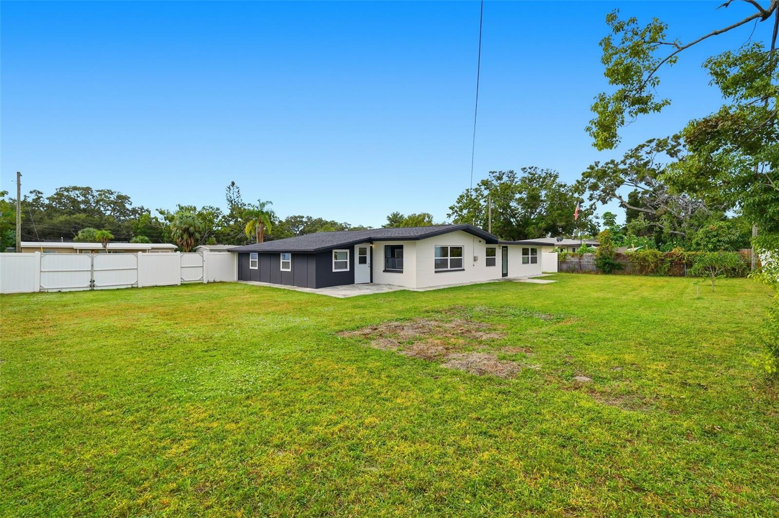 Image 26 of 29 For 3297 Hillsdale Avenue