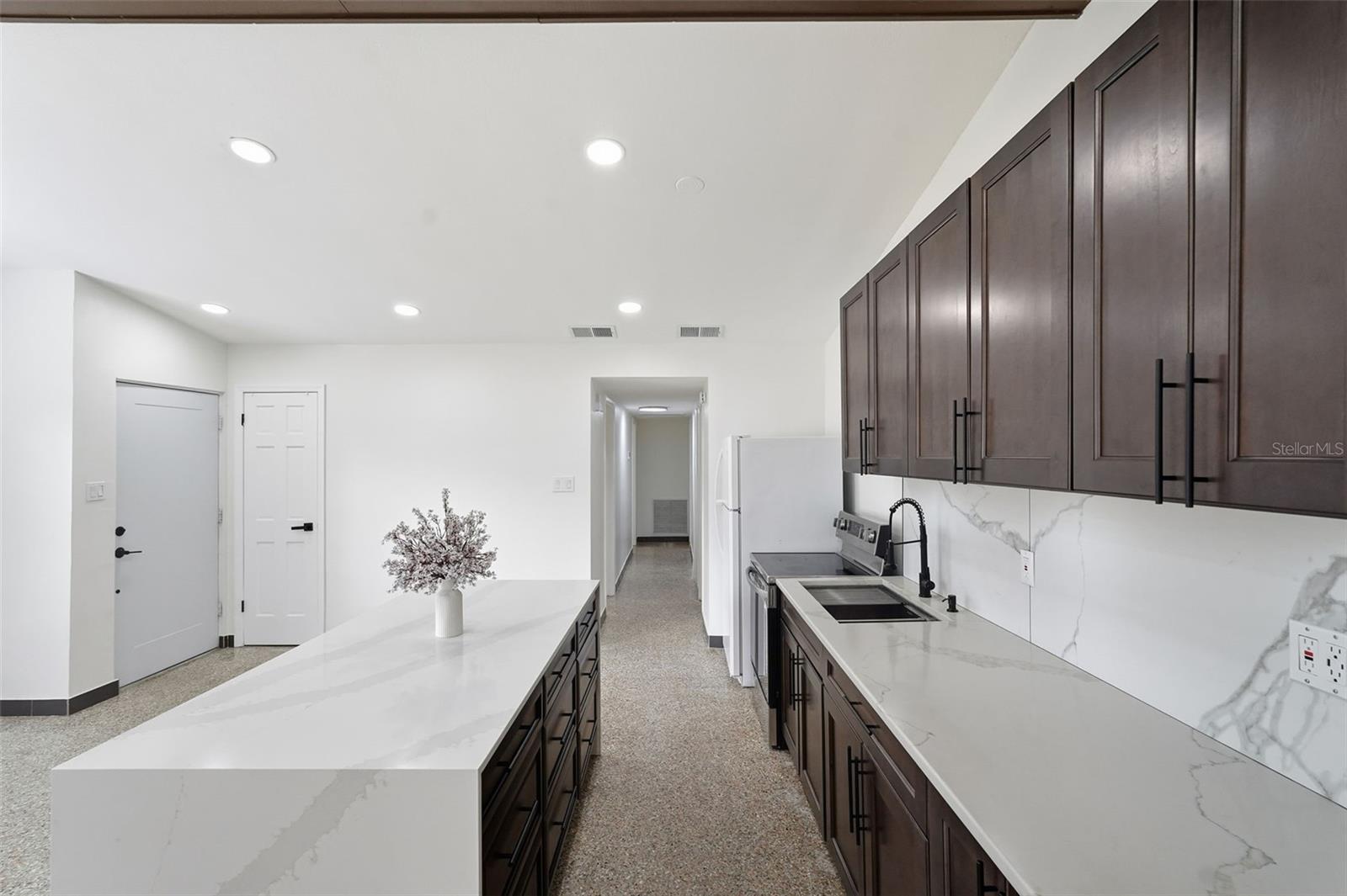 Image 7 of 29 For 3297 Hillsdale Avenue