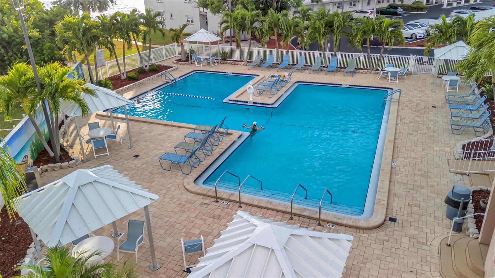 Image 25 of 29 For 3010 59th Street S 306