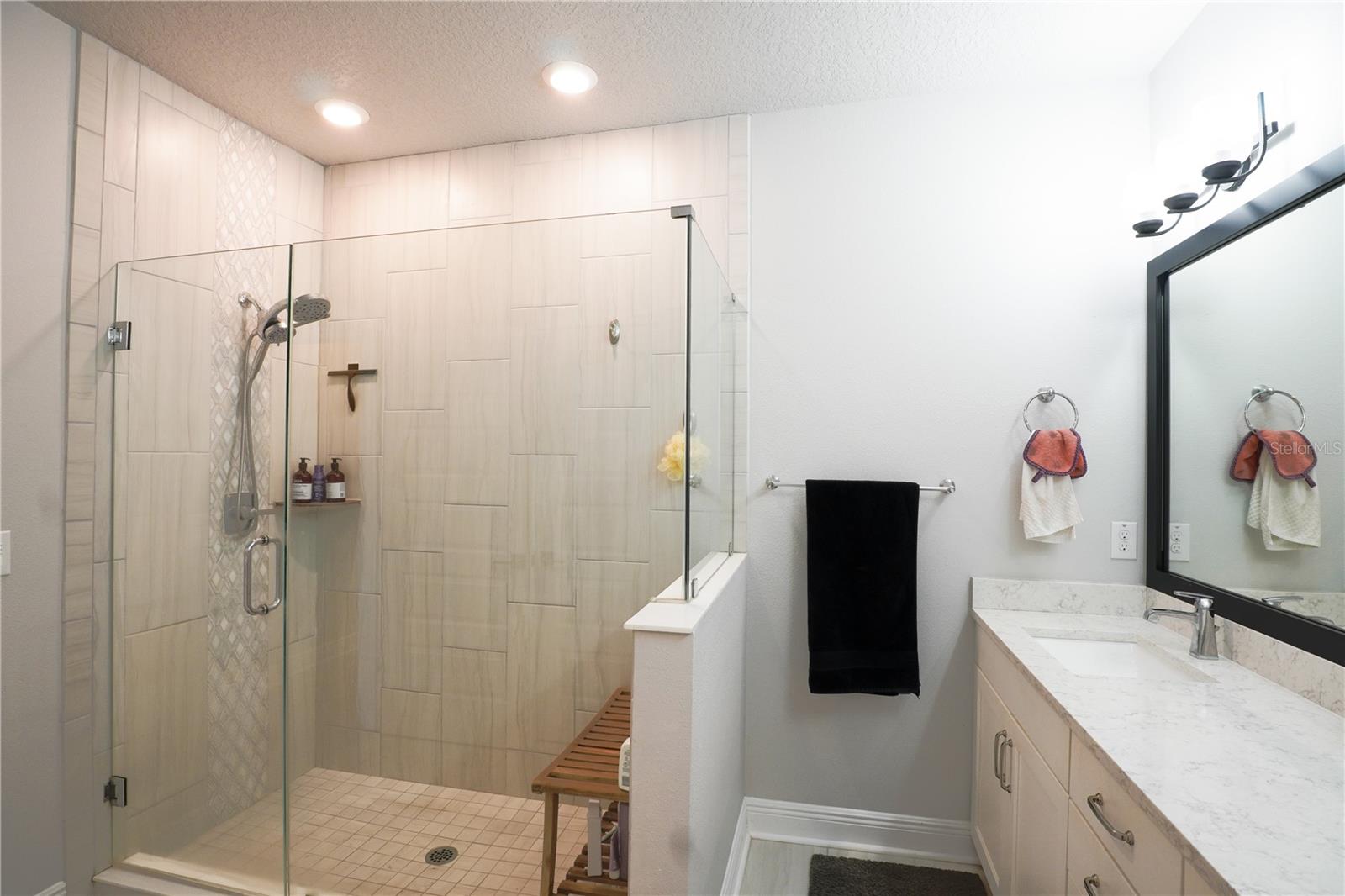 Image 25 of 33 For 260 8th Street N