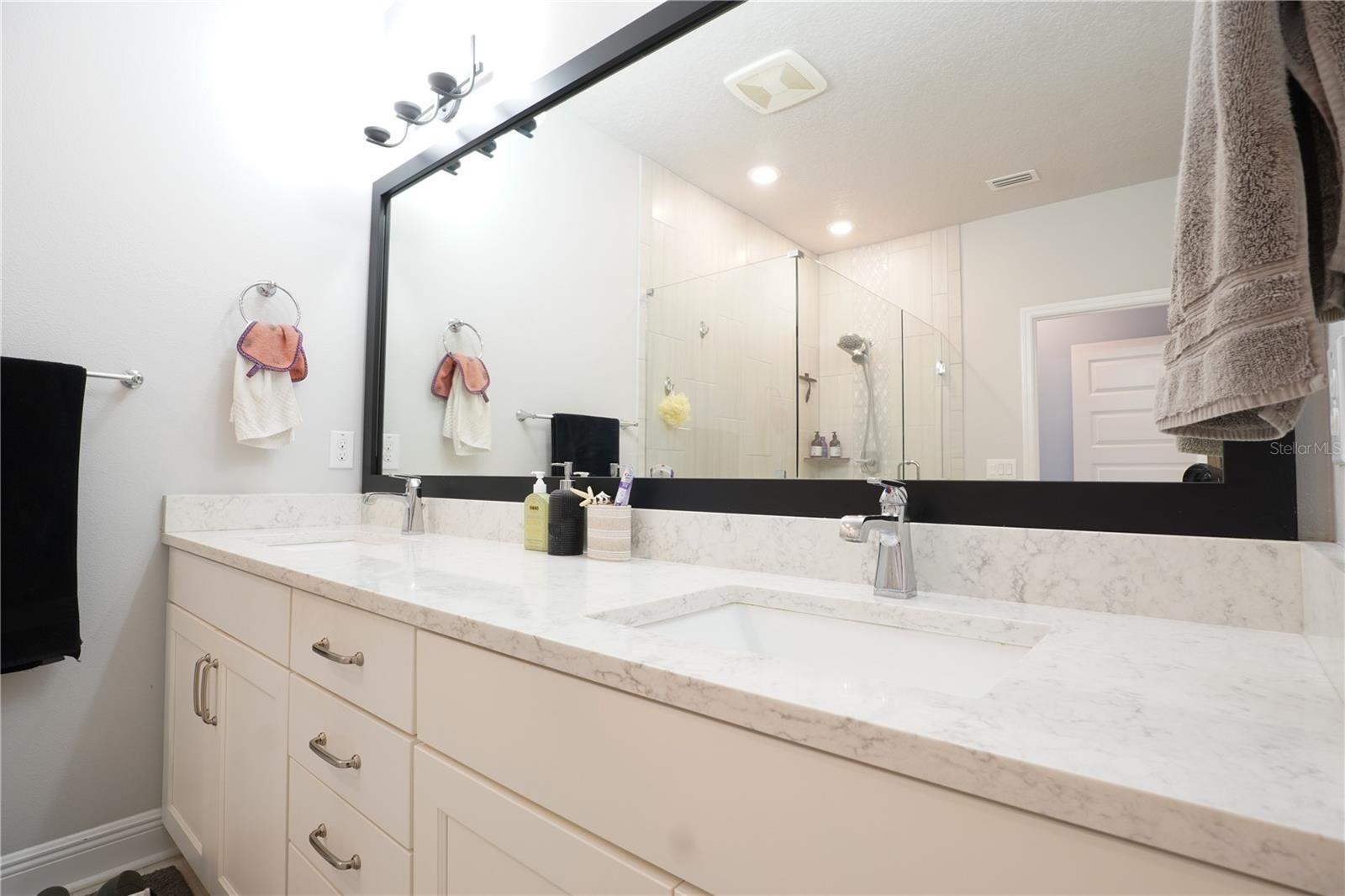 Image 27 of 33 For 260 8th Street N