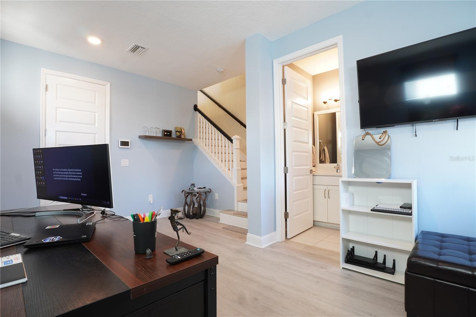 Image 8 of 33 For 260 8th Street N