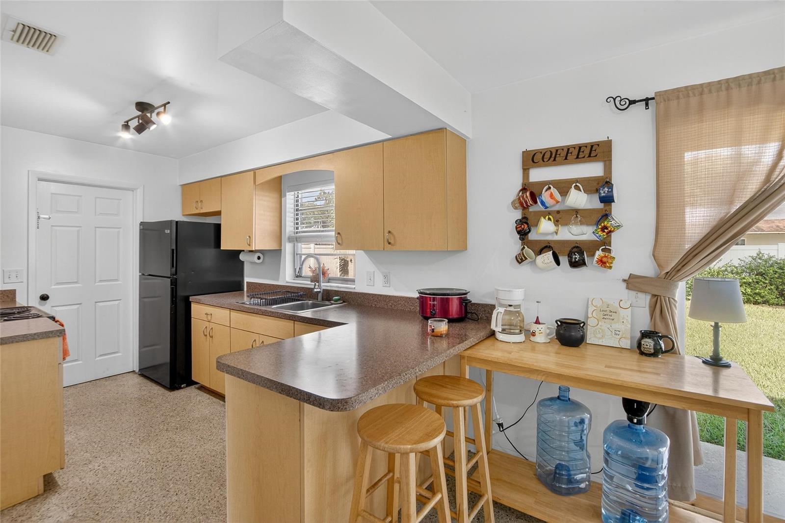 Image 16 of 39 For 7909 West Pocahontas Avenue