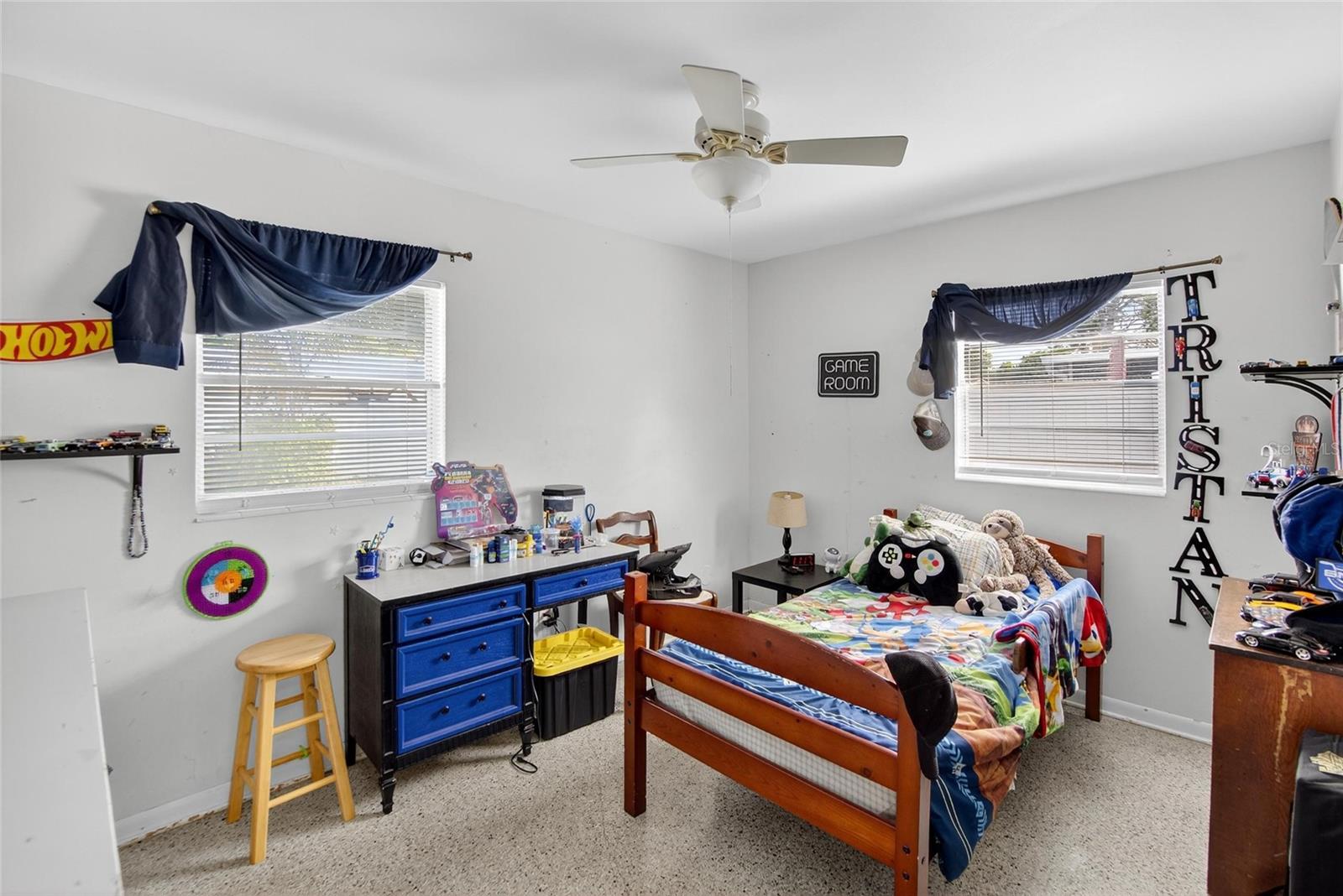 Image 25 of 39 For 7909 West Pocahontas Avenue