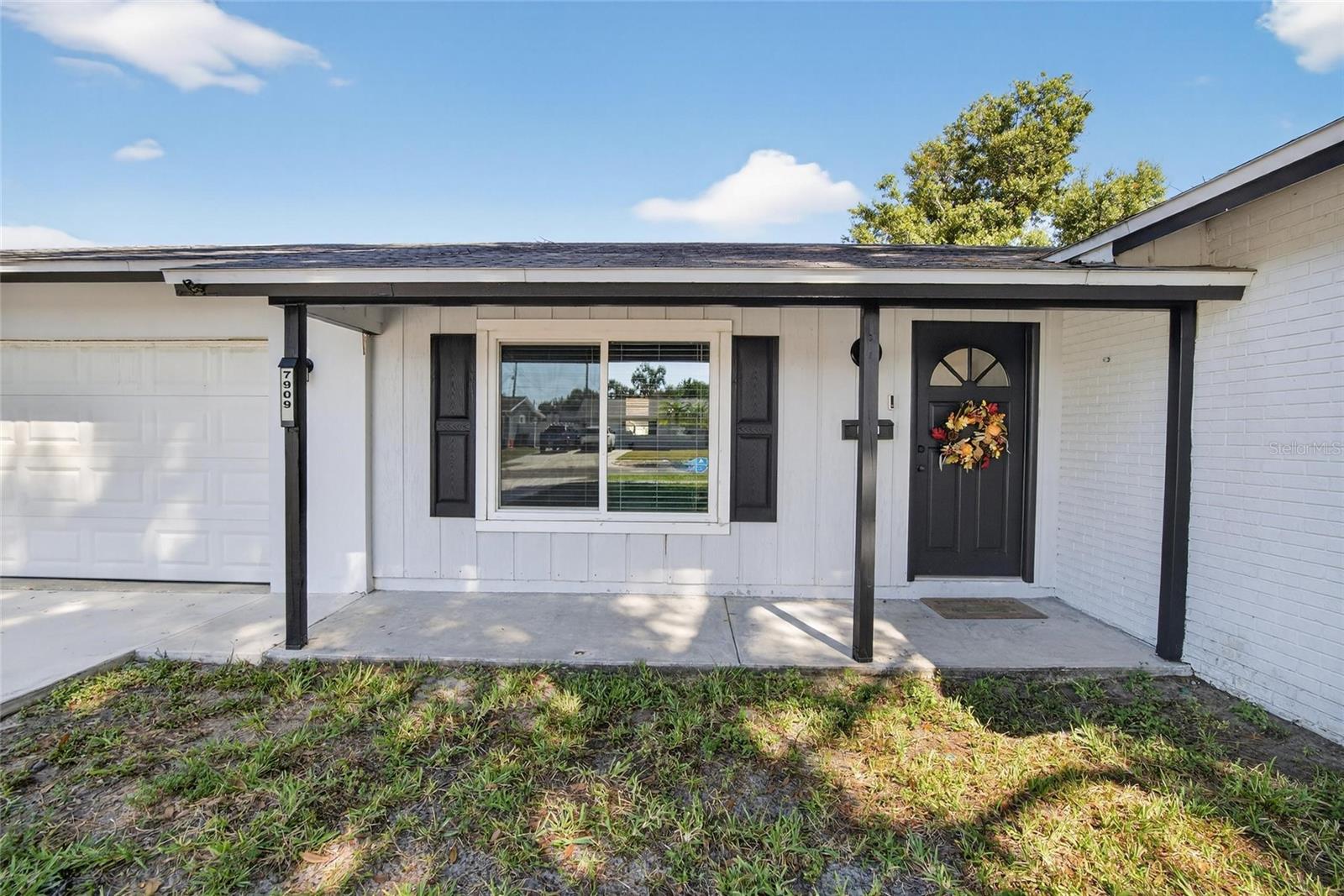 Image 7 of 39 For 7909 West Pocahontas Avenue