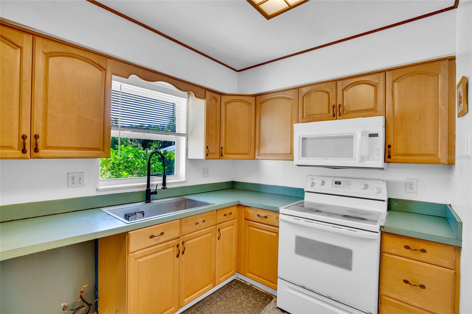 Image 11 of 37 For 2512 13th Street