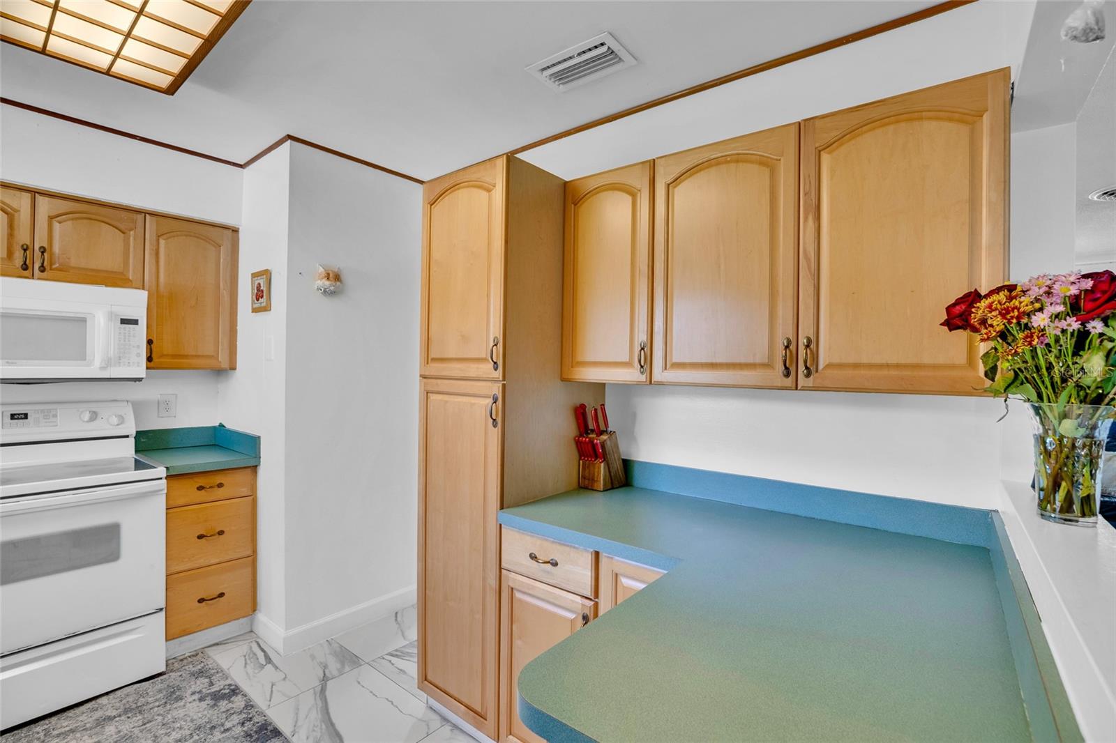 Image 12 of 37 For 2512 13th Street