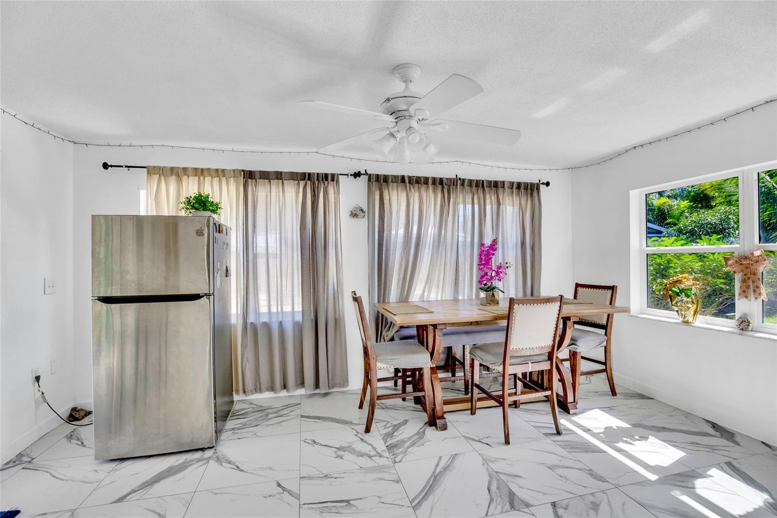 Image 13 of 37 For 2512 13th Street