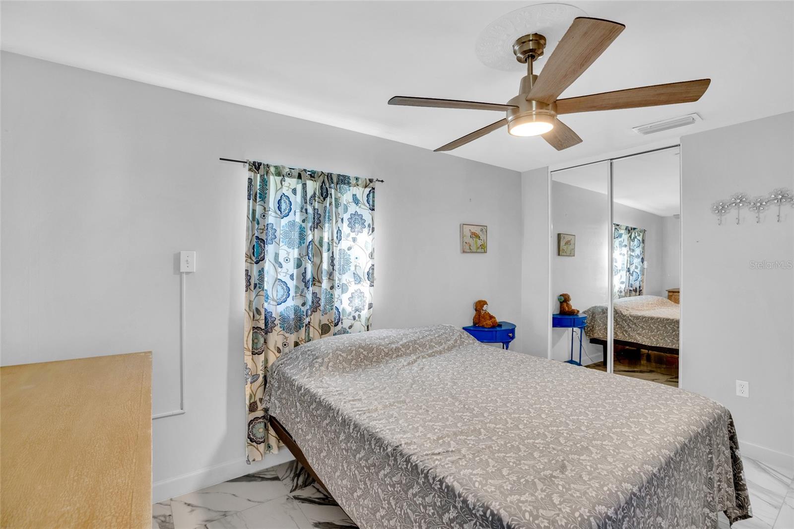 Image 16 of 37 For 2512 13th Street