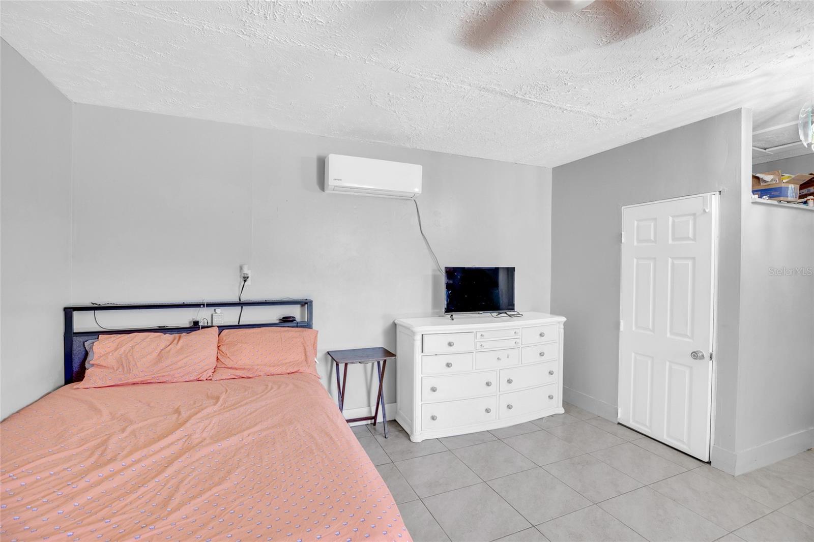 Image 34 of 37 For 2512 13th Street