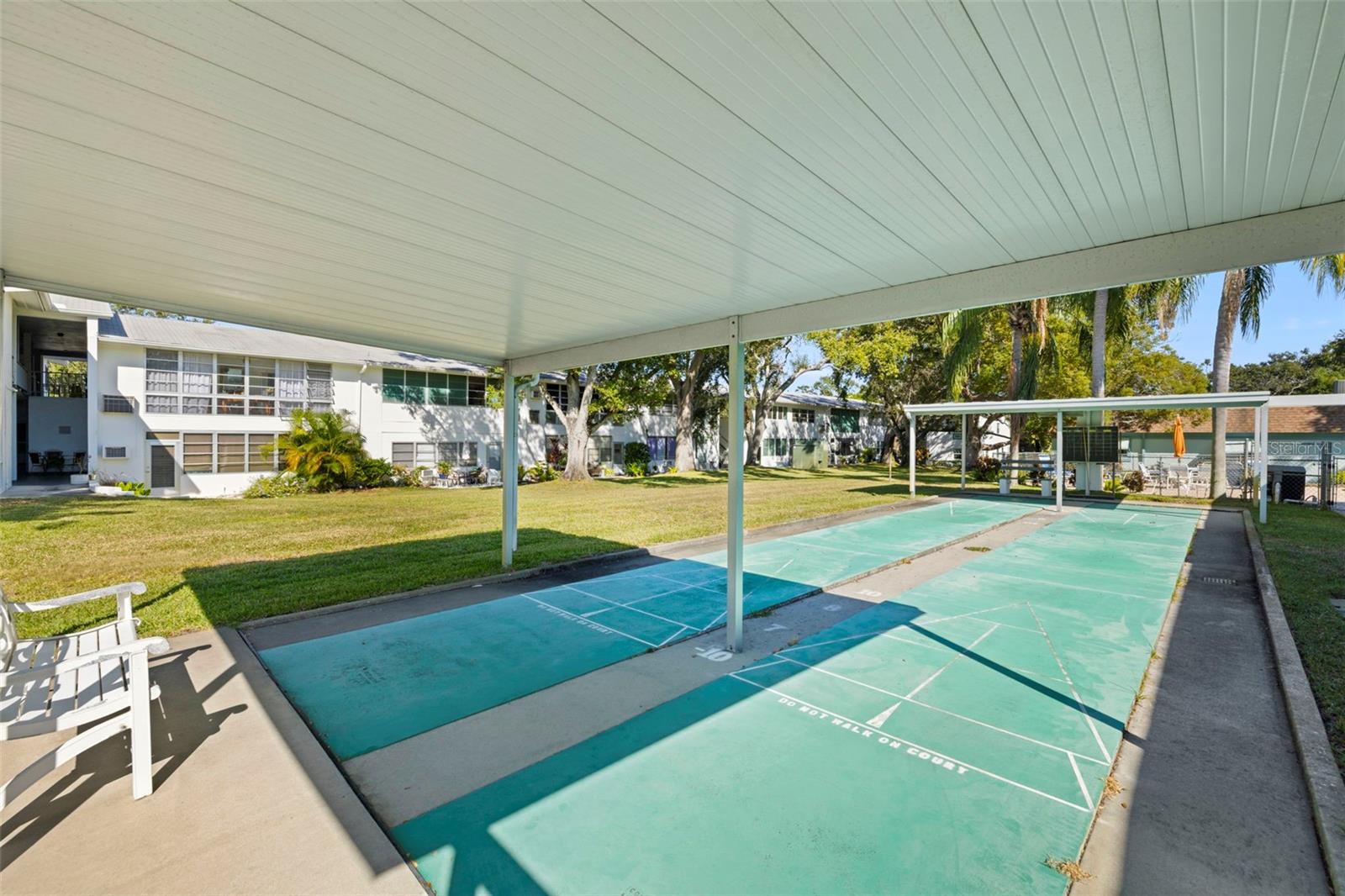 Image 24 of 49 For 400 Glennes Lane 206