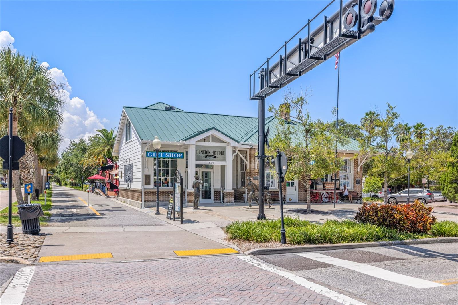 Image 33 of 49 For 400 Glennes Lane 206