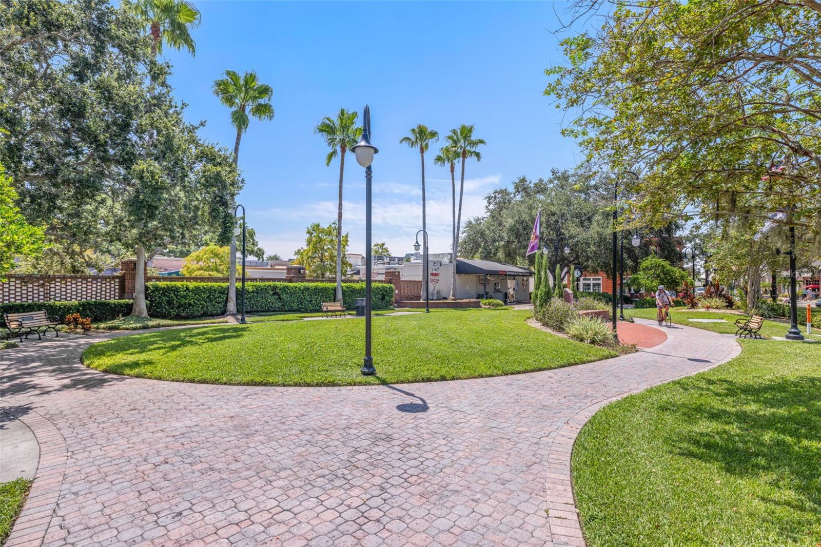 Image 36 of 49 For 400 Glennes Lane 206