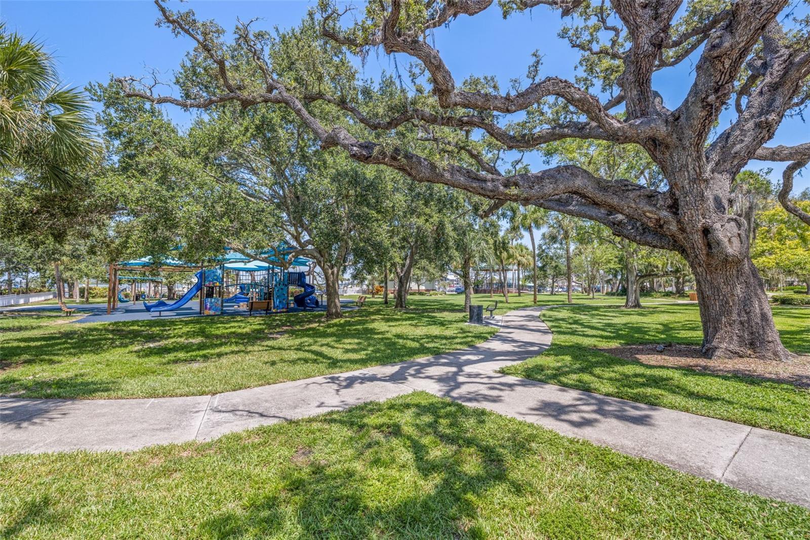 Image 37 of 49 For 400 Glennes Lane 206