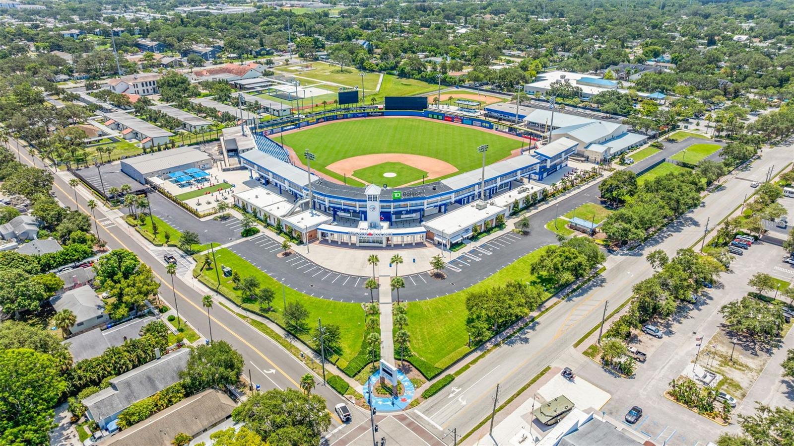 Image 44 of 49 For 400 Glennes Lane 206