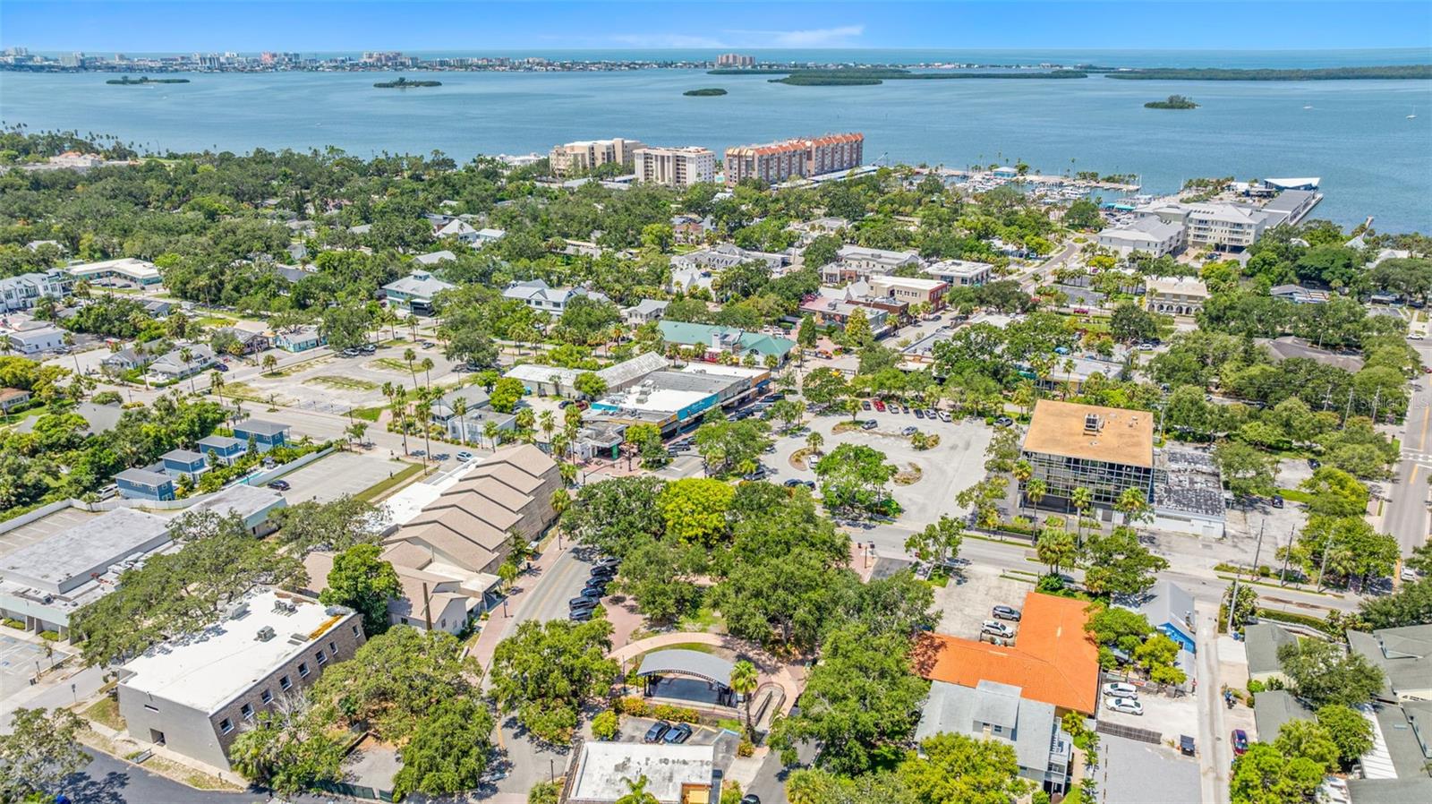 Image 45 of 49 For 400 Glennes Lane 206