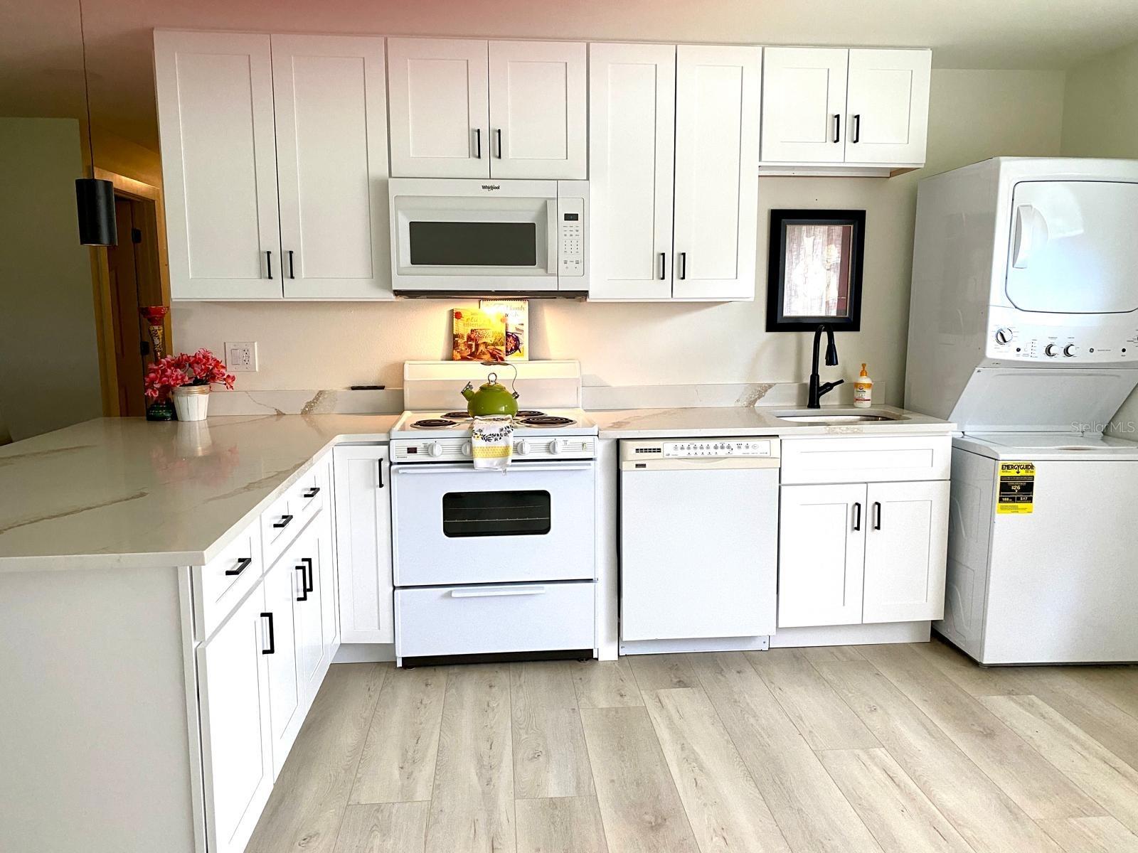 Image 14 of 56 For 415 Maple Way A & B