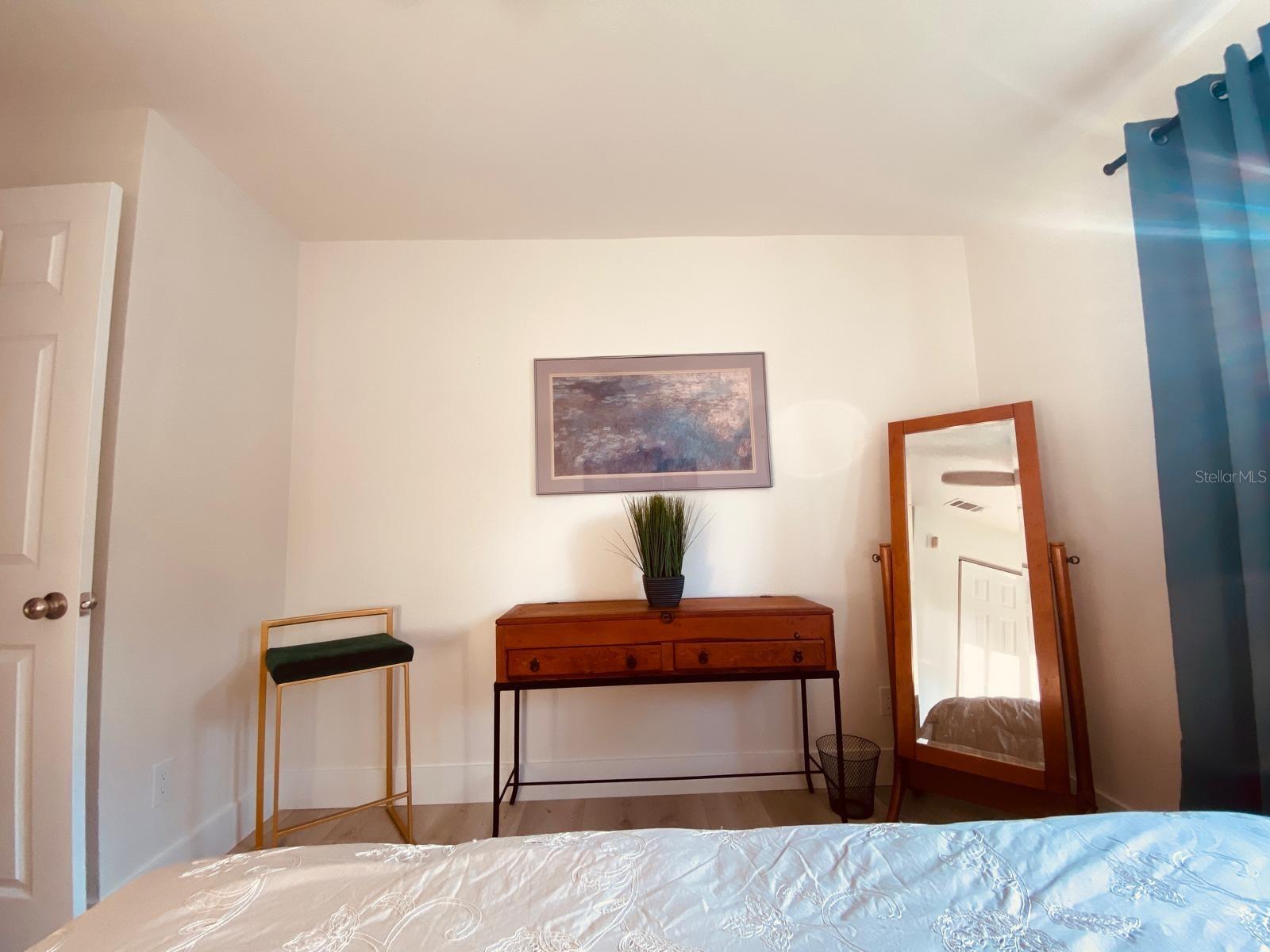 Image 17 of 56 For 415 Maple Way A & B