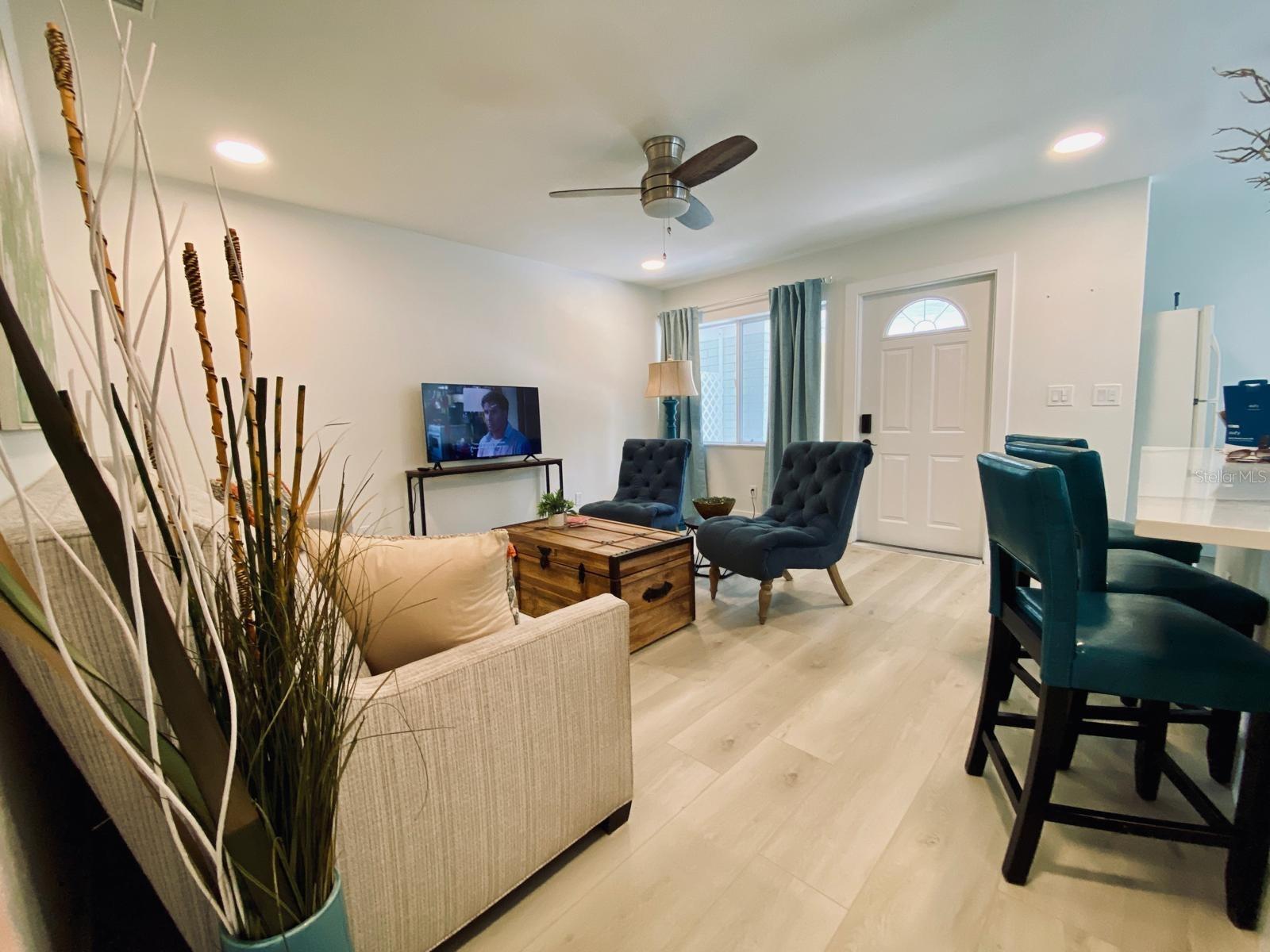 Image 26 of 56 For 415 Maple Way A & B