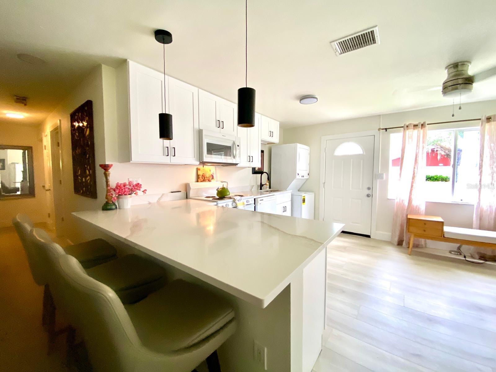 Image 4 of 56 For 415 Maple Way A & B