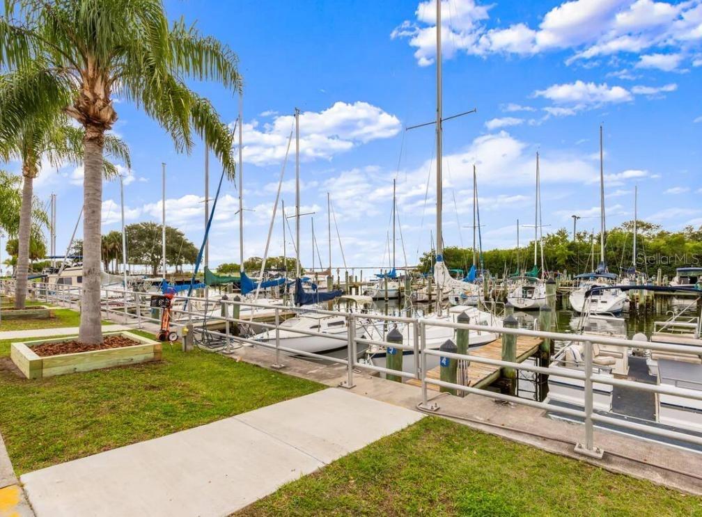 Image 52 of 56 For 415 Maple Way A & B