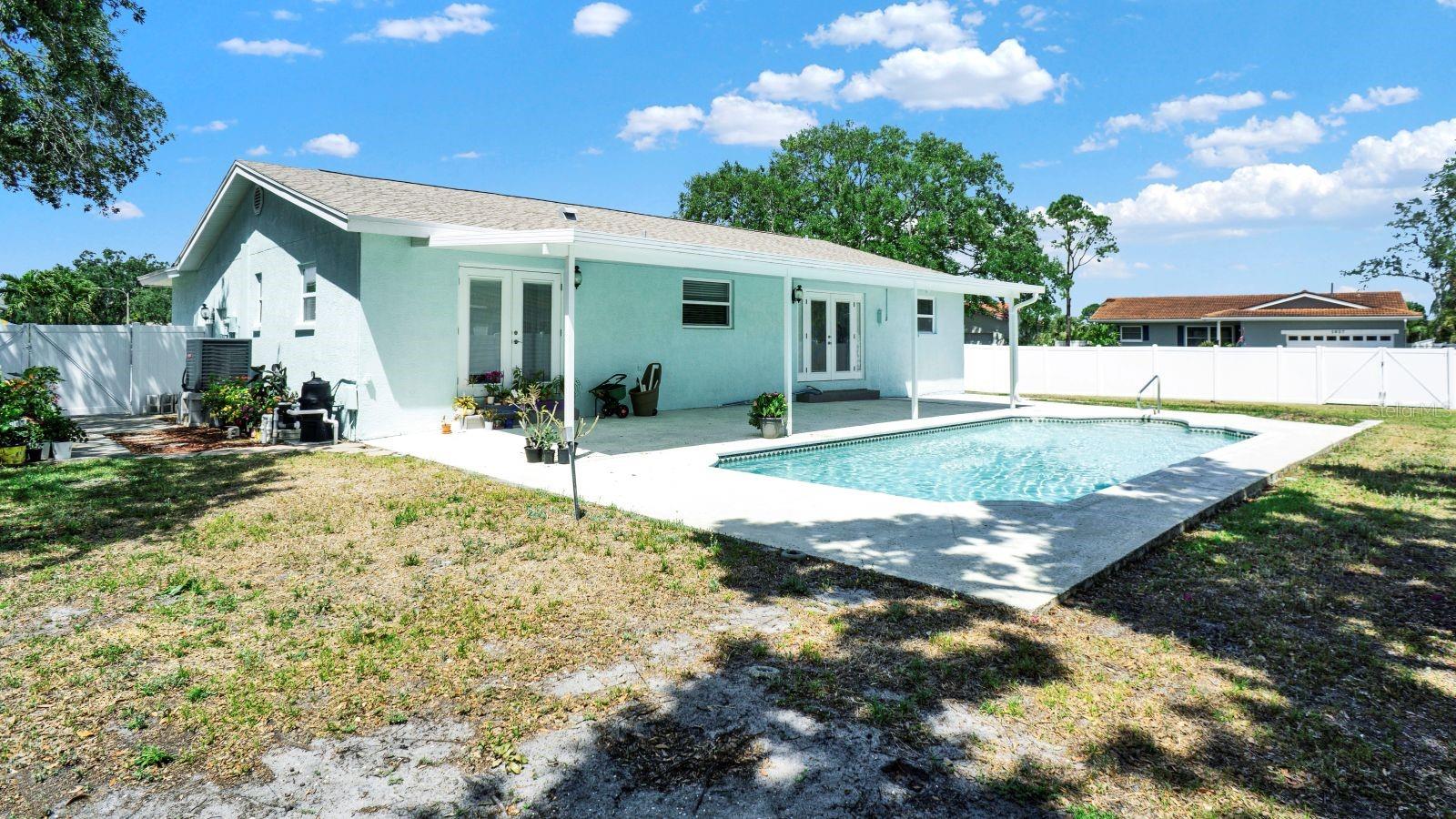 Image 2 of 17 For 6035 19th Street Ne