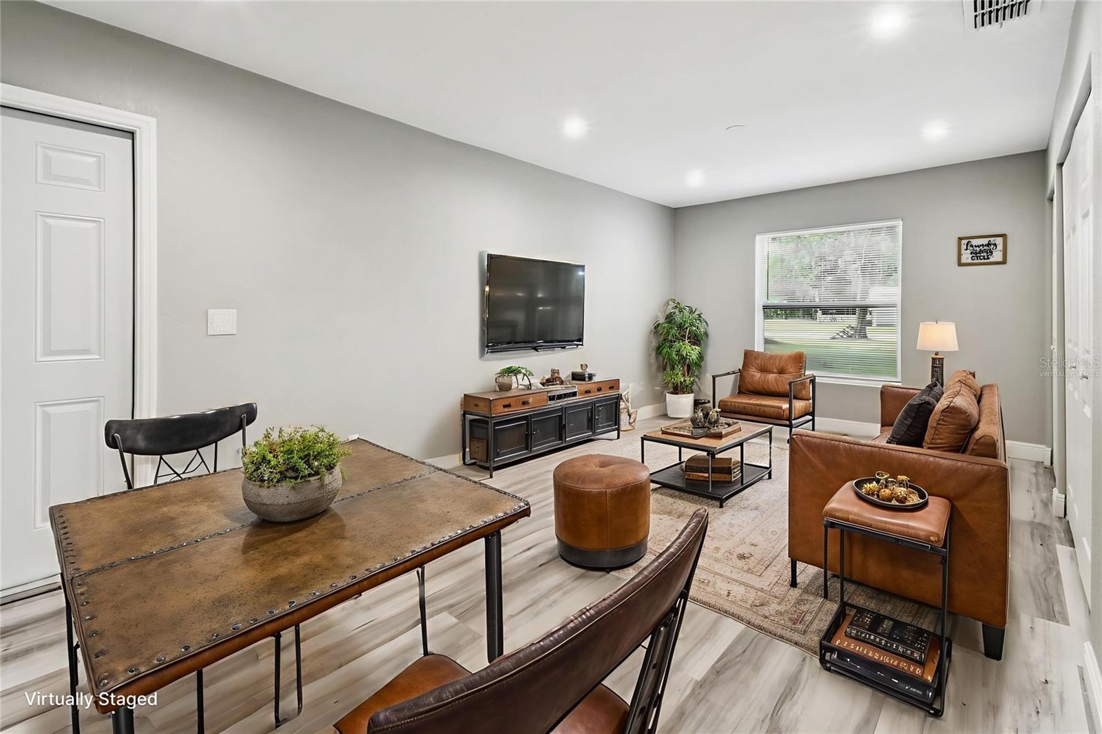 Image 33 of 45 For 6005 Lakeside Drive