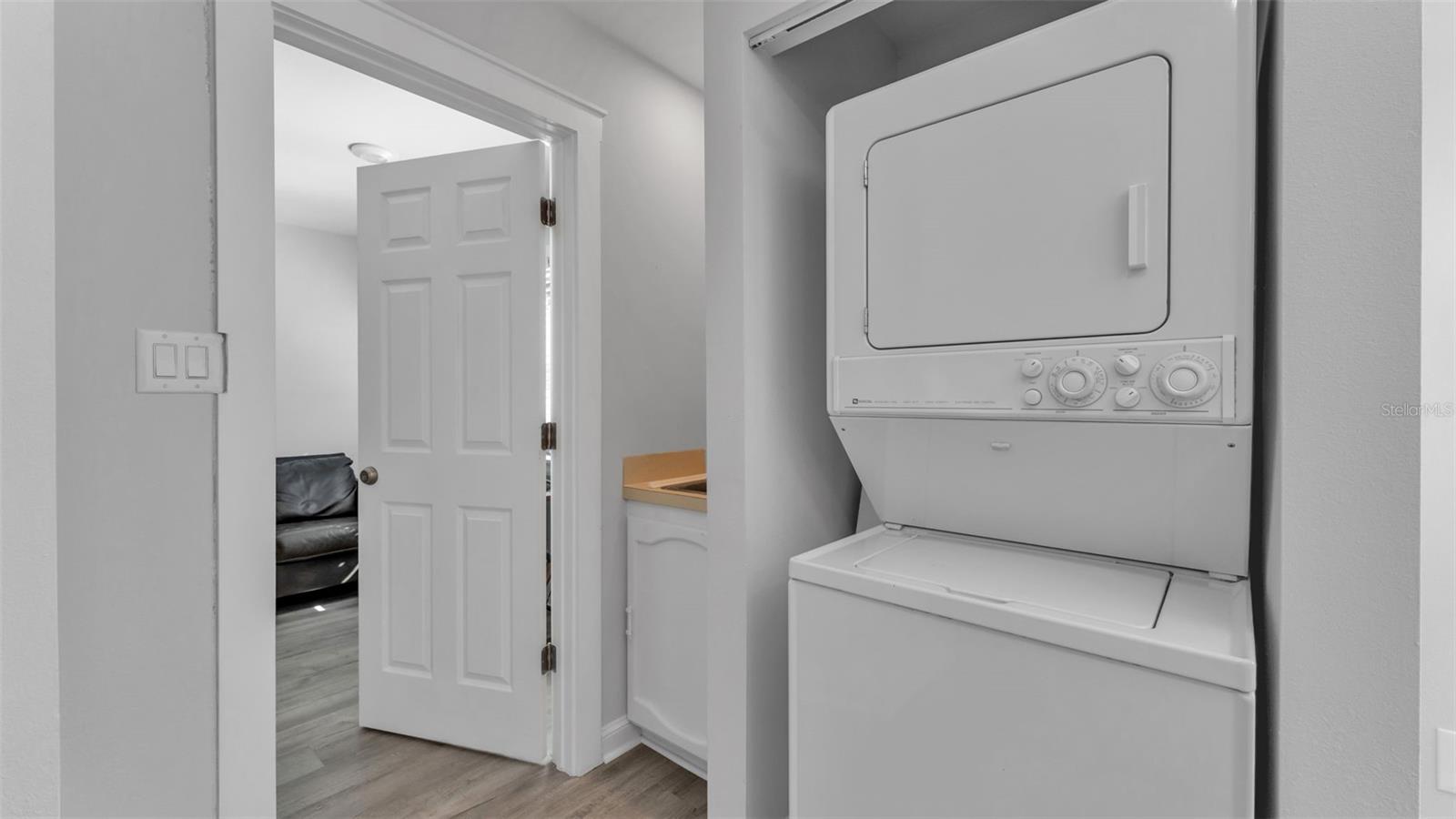 Image 31 of 58 For 129 Belmar Street