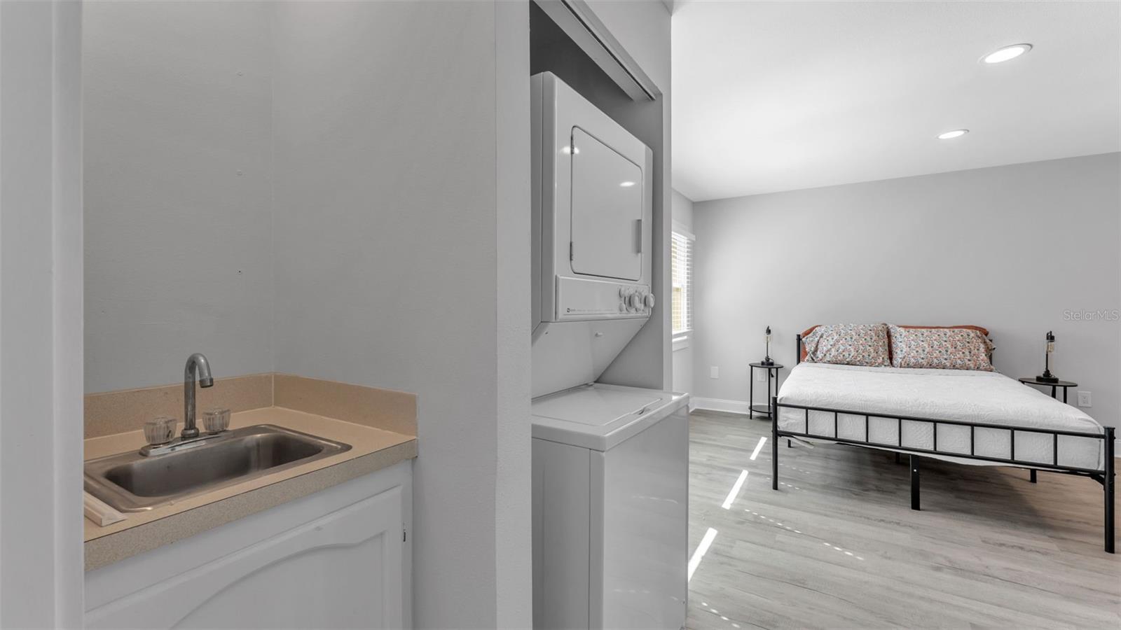 Image 32 of 58 For 129 Belmar Street