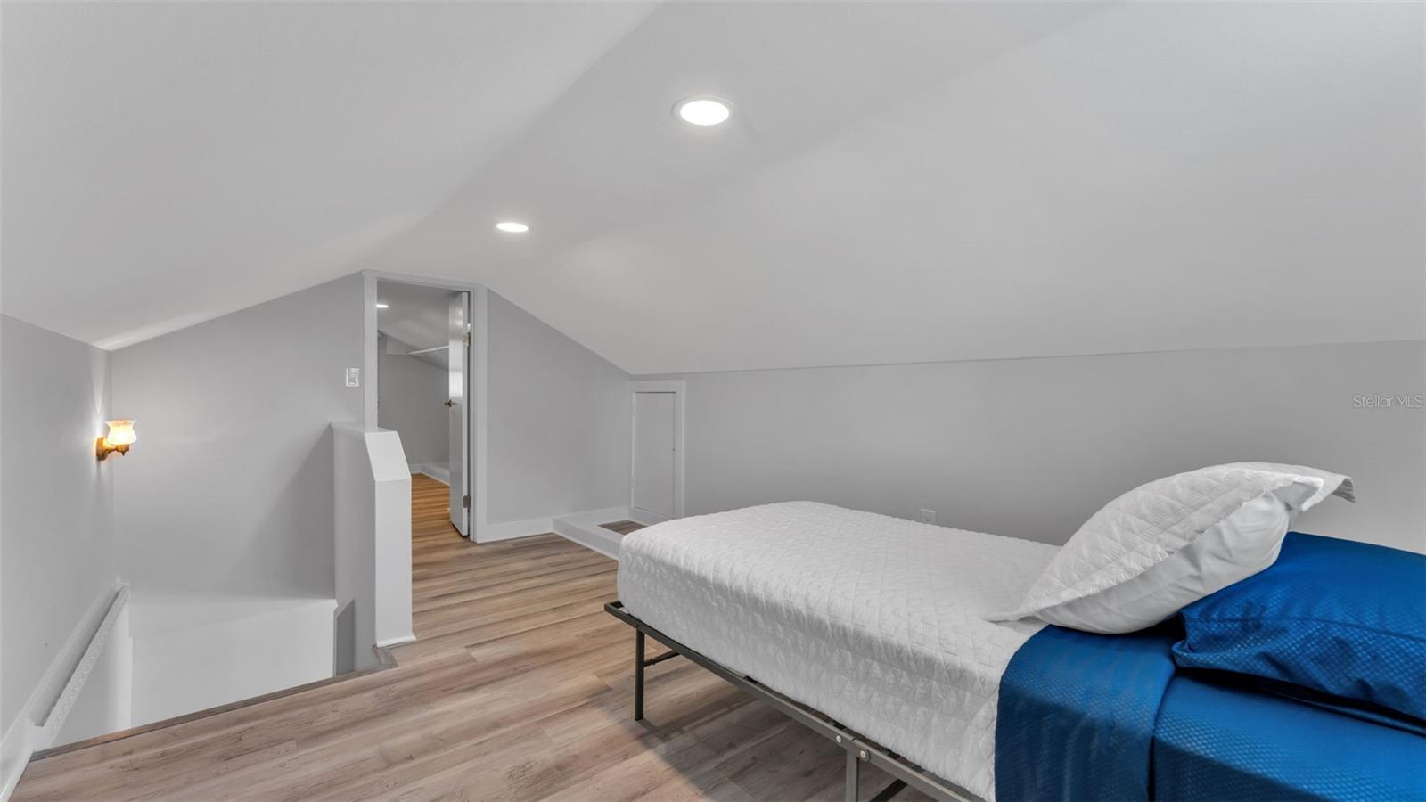 Image 43 of 58 For 129 Belmar Street