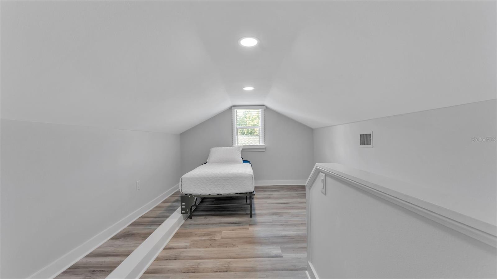 Image 44 of 58 For 129 Belmar Street