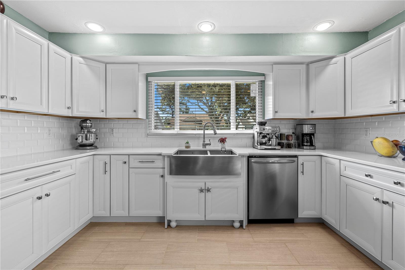 Image 14 of 54 For 3317 Whispering Drive S