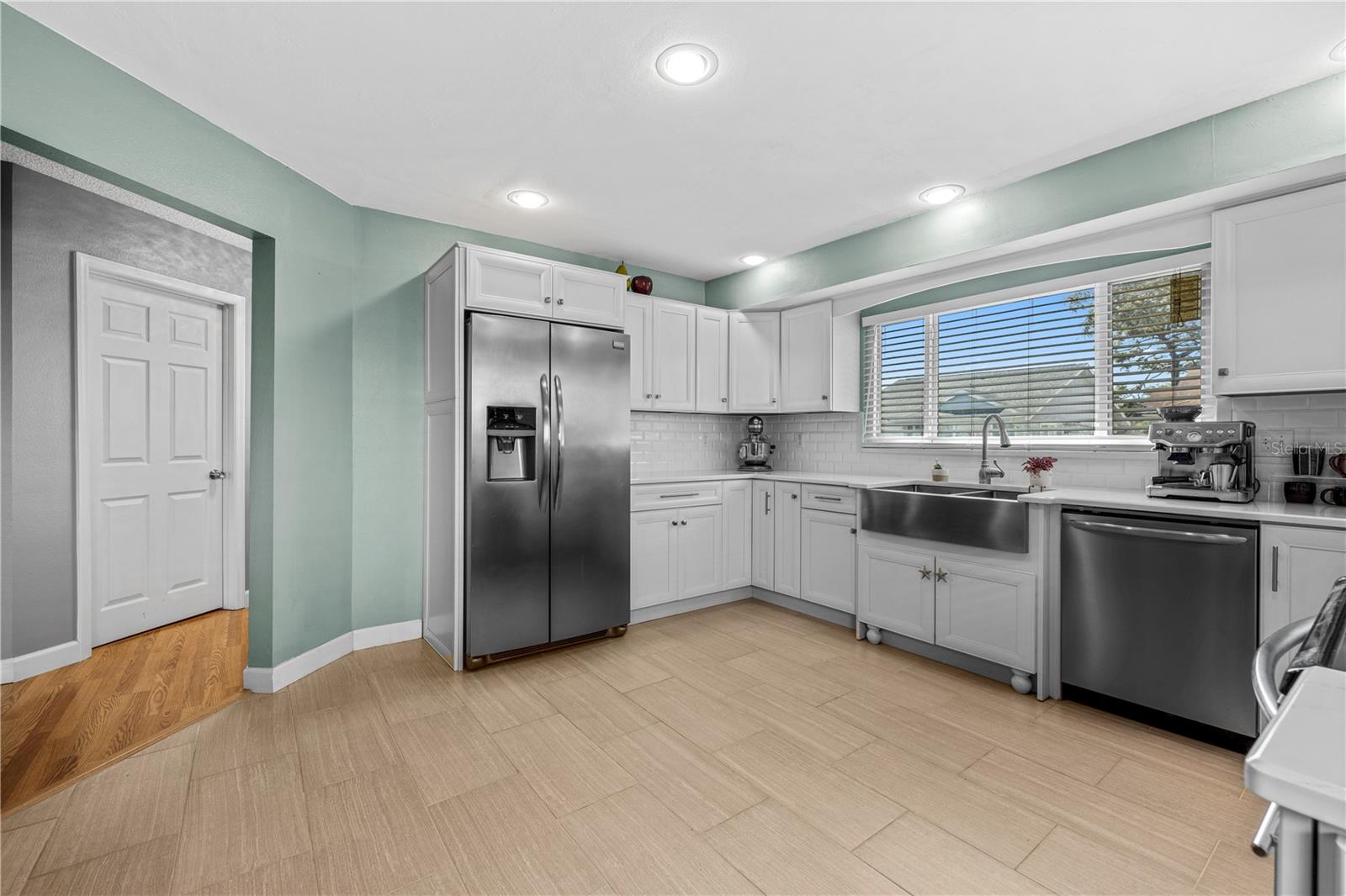 Image 15 of 54 For 3317 Whispering Drive S