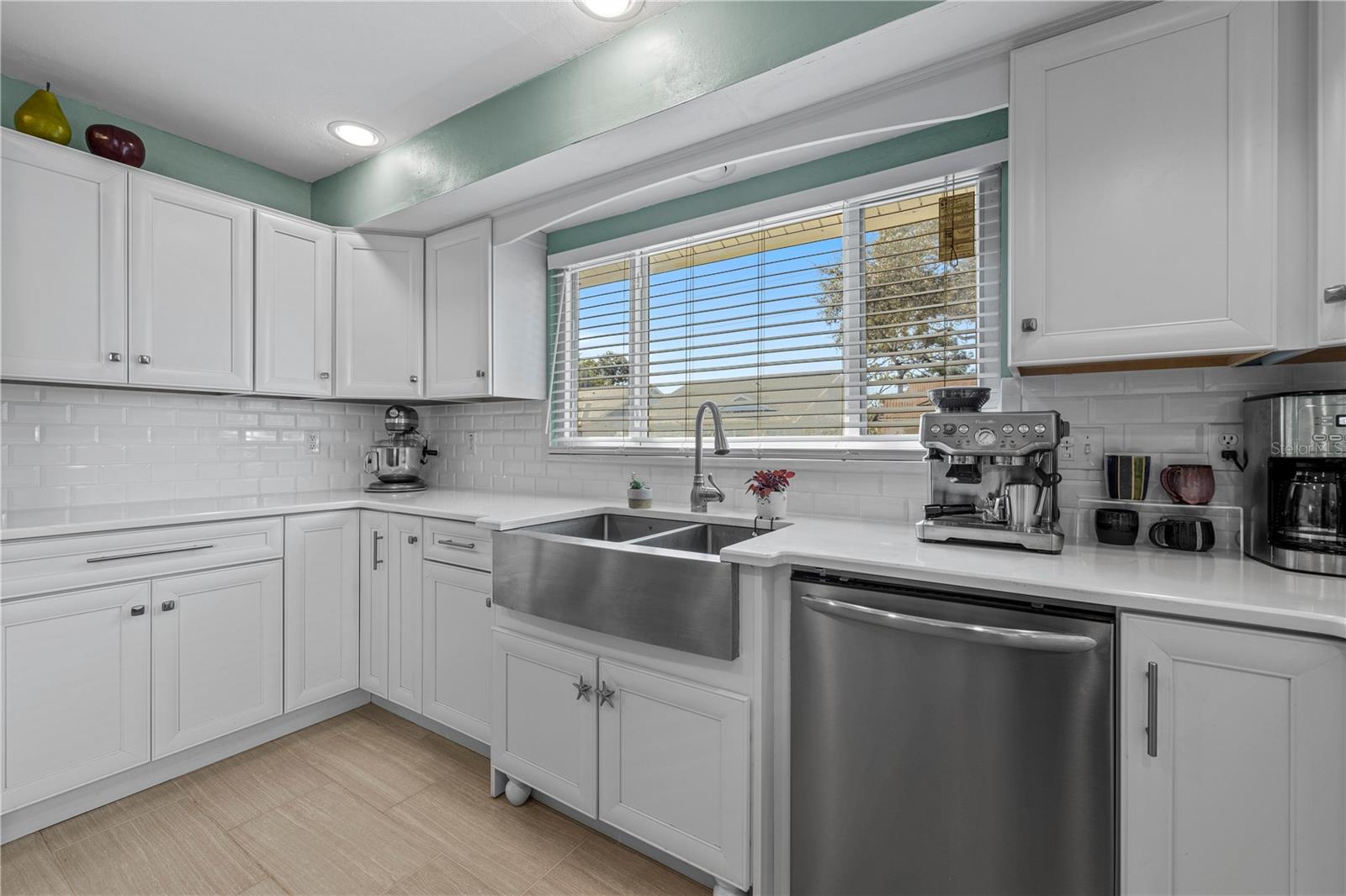 Image 16 of 54 For 3317 Whispering Drive S