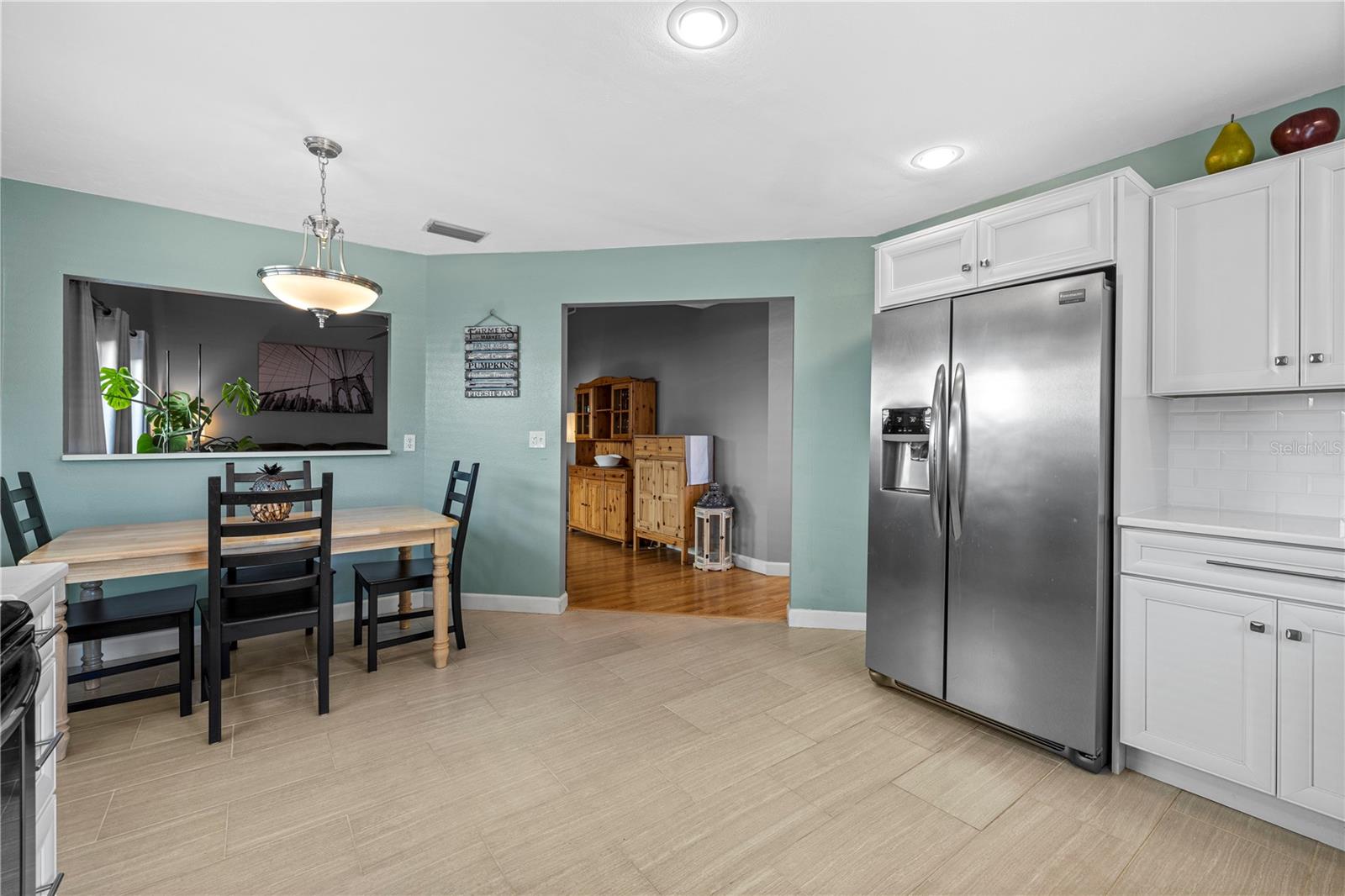 Image 18 of 54 For 3317 Whispering Drive S