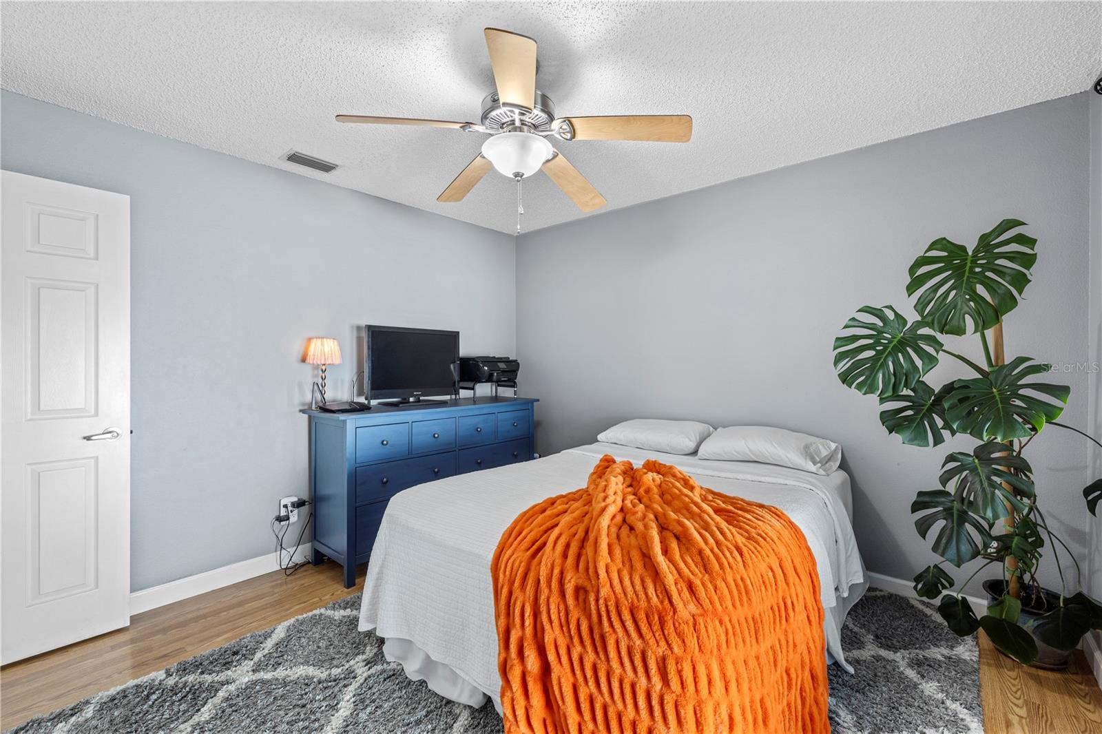 Image 29 of 54 For 3317 Whispering Drive S