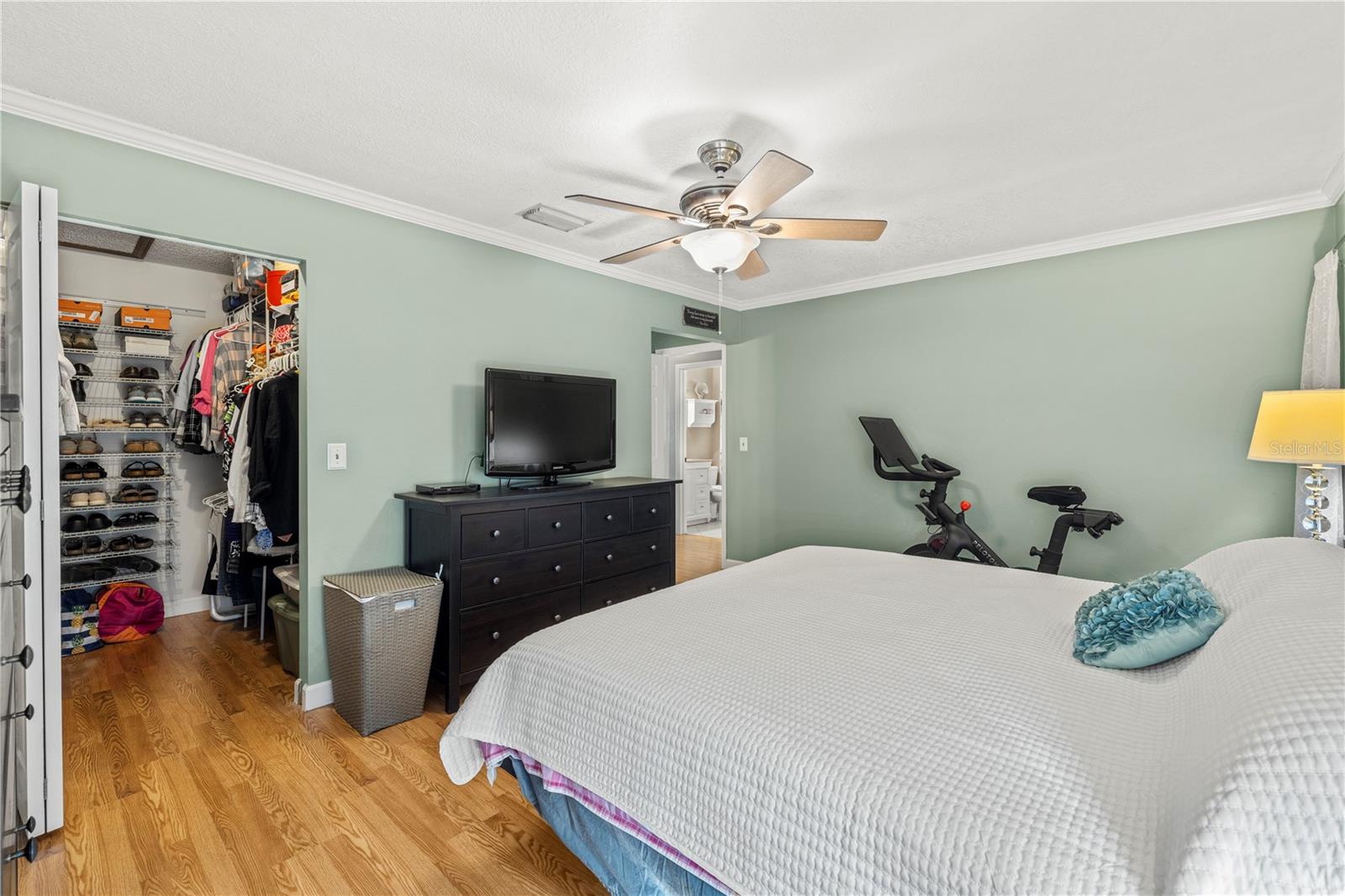 Image 36 of 54 For 3317 Whispering Drive S