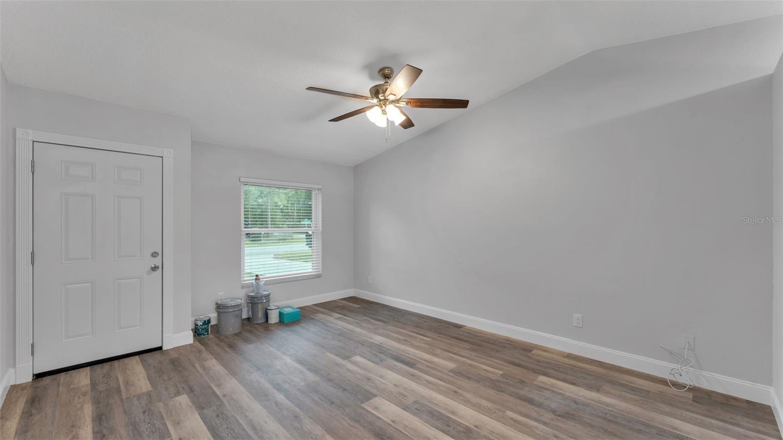 Image 5 of 29 For 1106 Lakewood Road