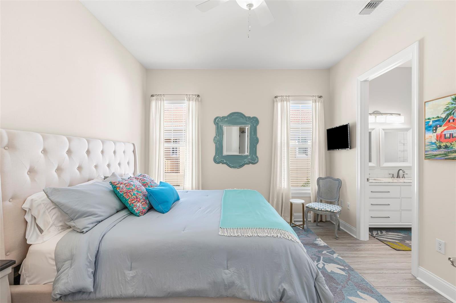 Listing photo id 25 for 8 Franklin Court S 53d