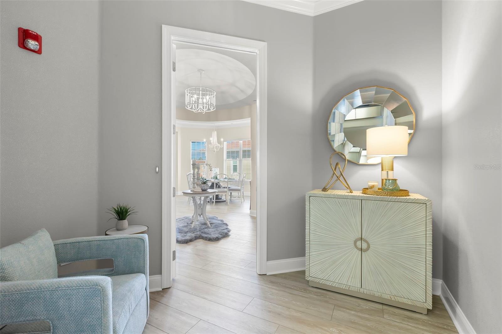 Listing photo id 7 for 8 Franklin Court S 53d