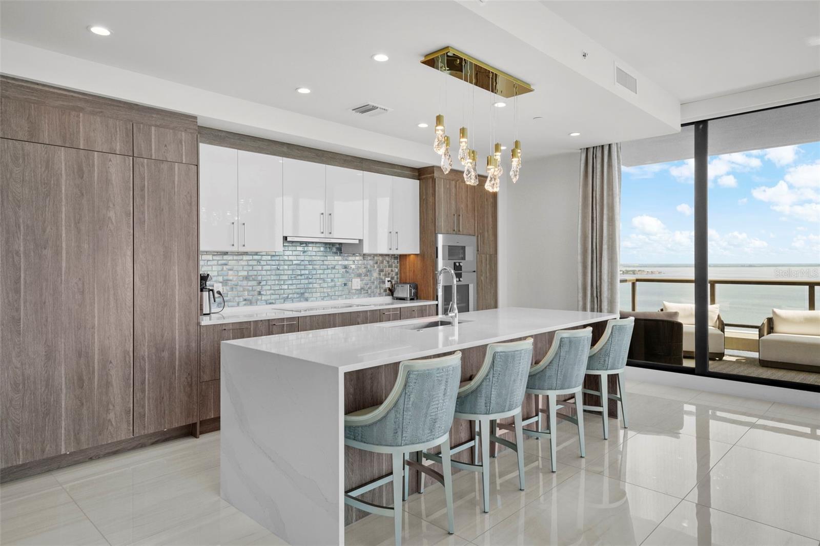 Image 13 of 40 For 2103 Bayshore Boulevard 1701