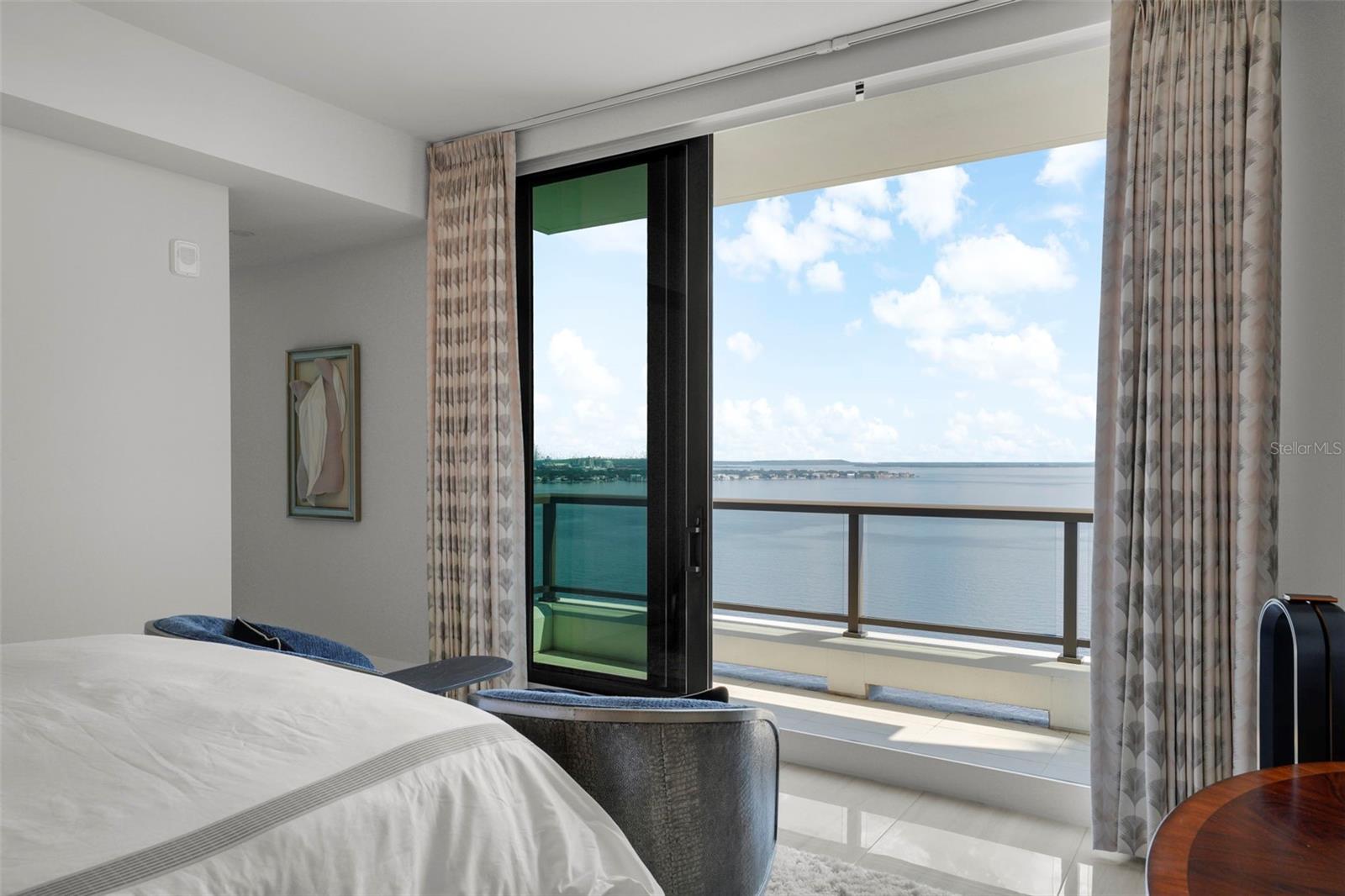 Image 19 of 40 For 2103 Bayshore Boulevard 1701