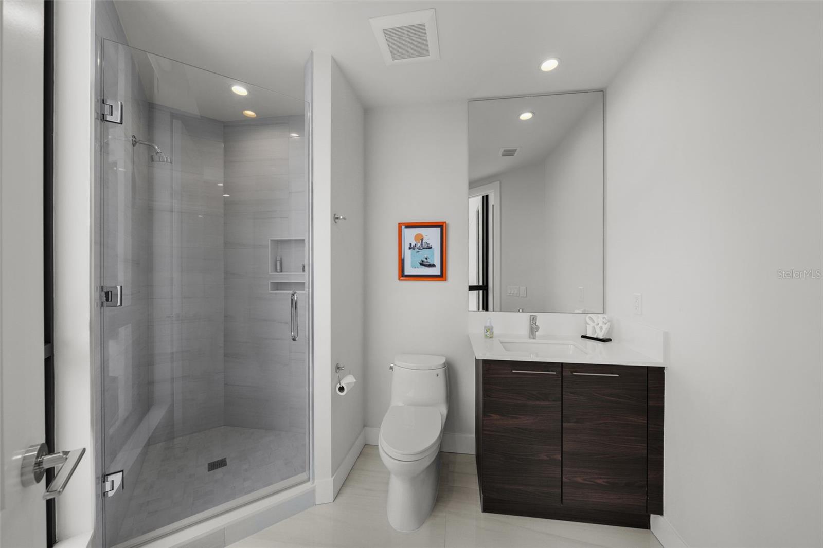 Image 32 of 40 For 2103 Bayshore Boulevard 1701